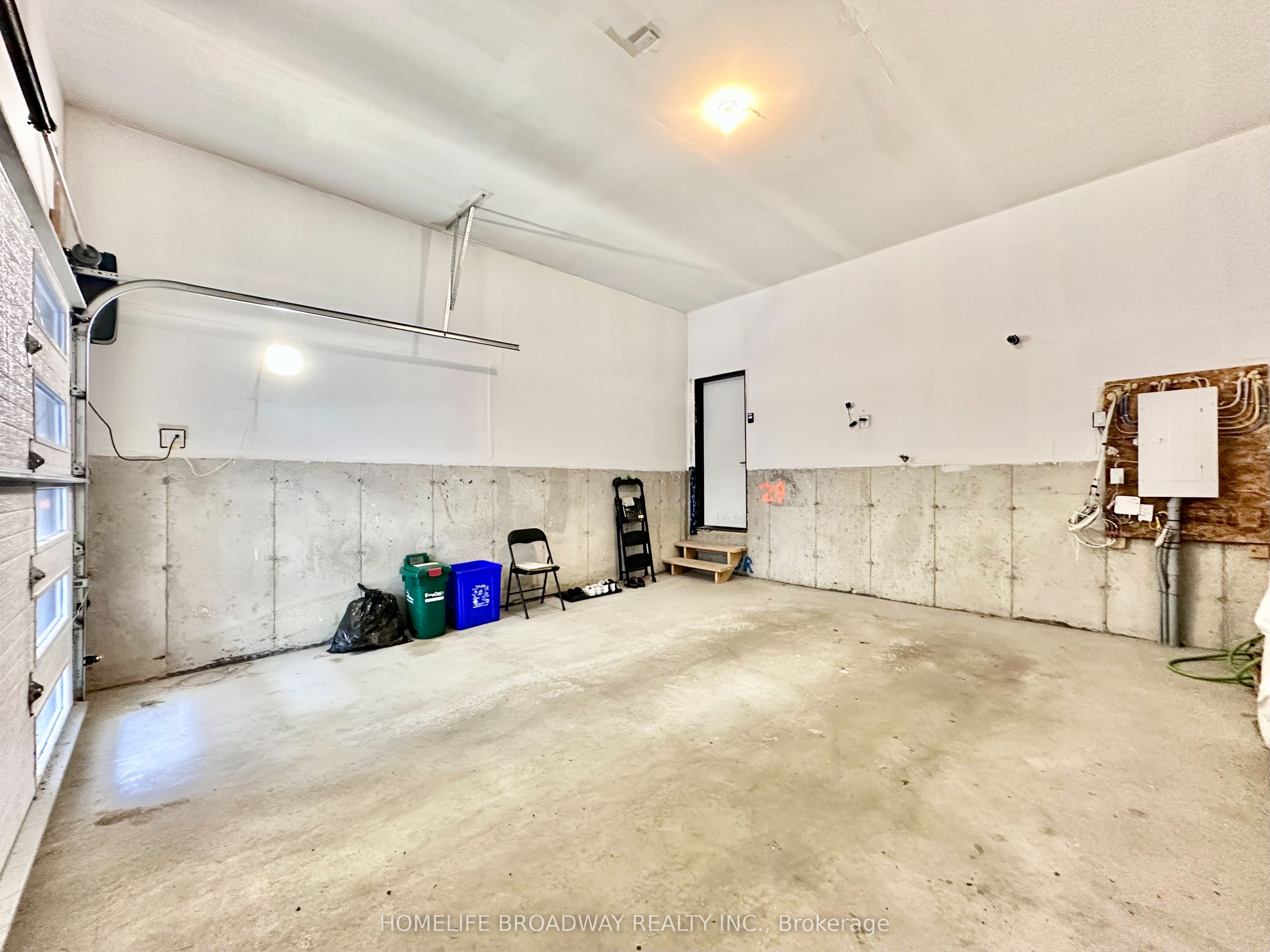 300 King Road Property Photo 45