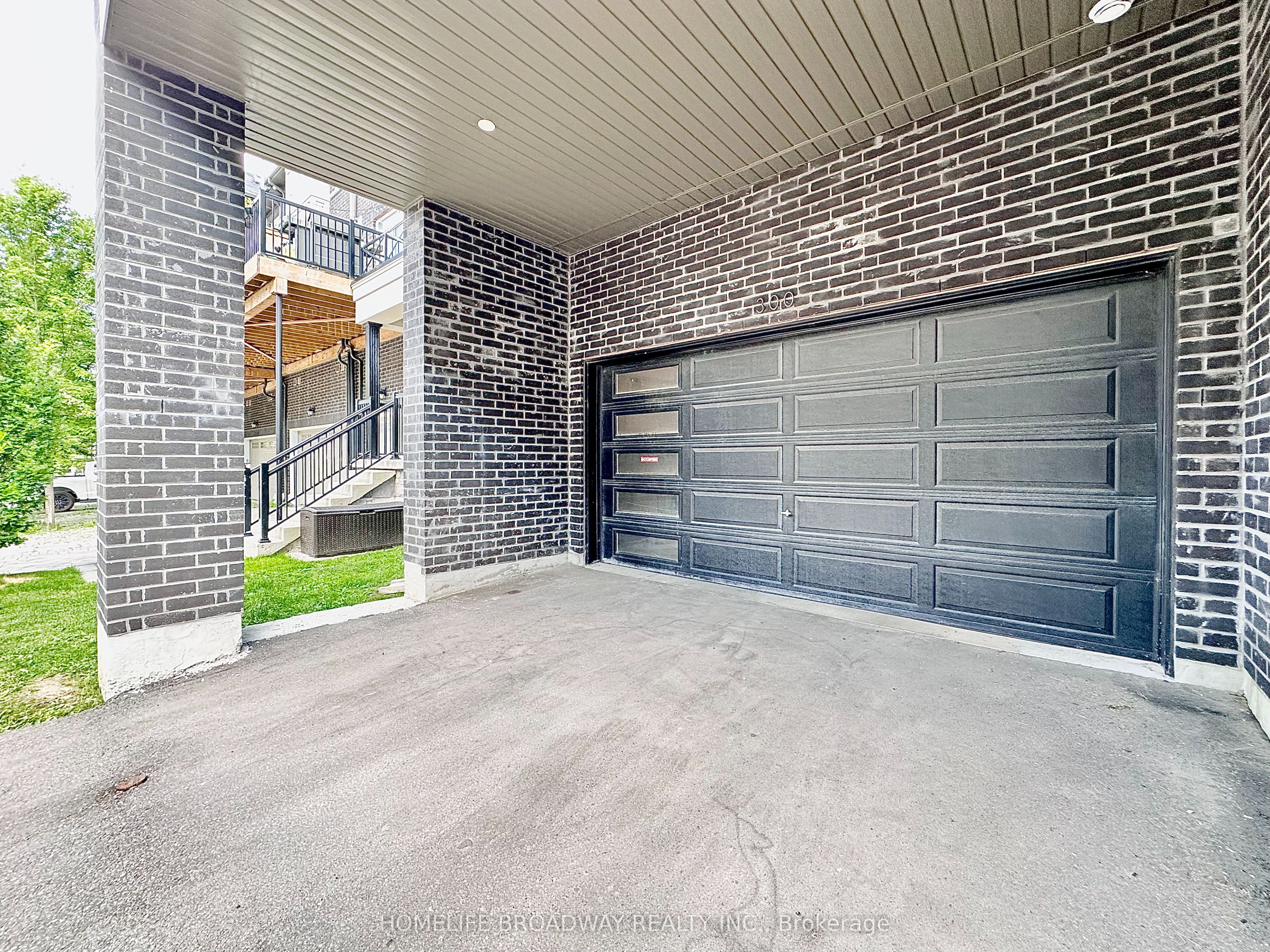 300 King Road Property Photo 46