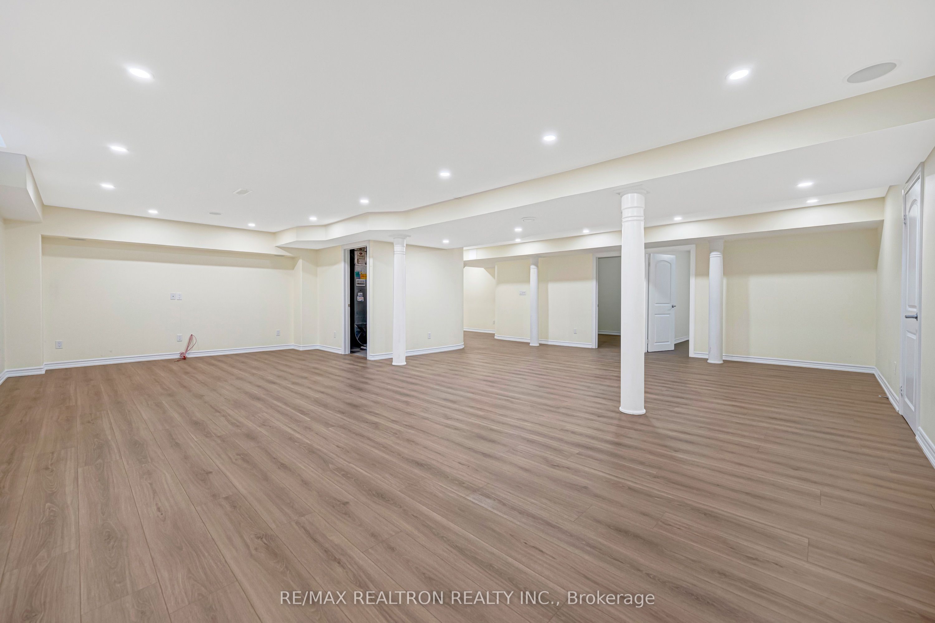 71 Glengordon Crescent Property Photo 31