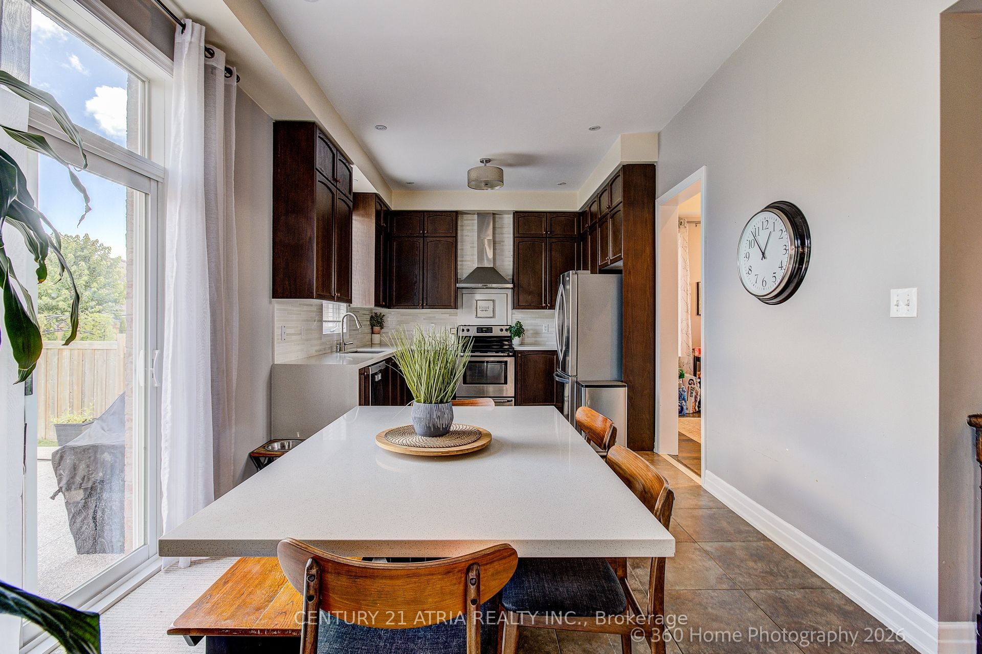1386 Sheldon Street Property Photo 9