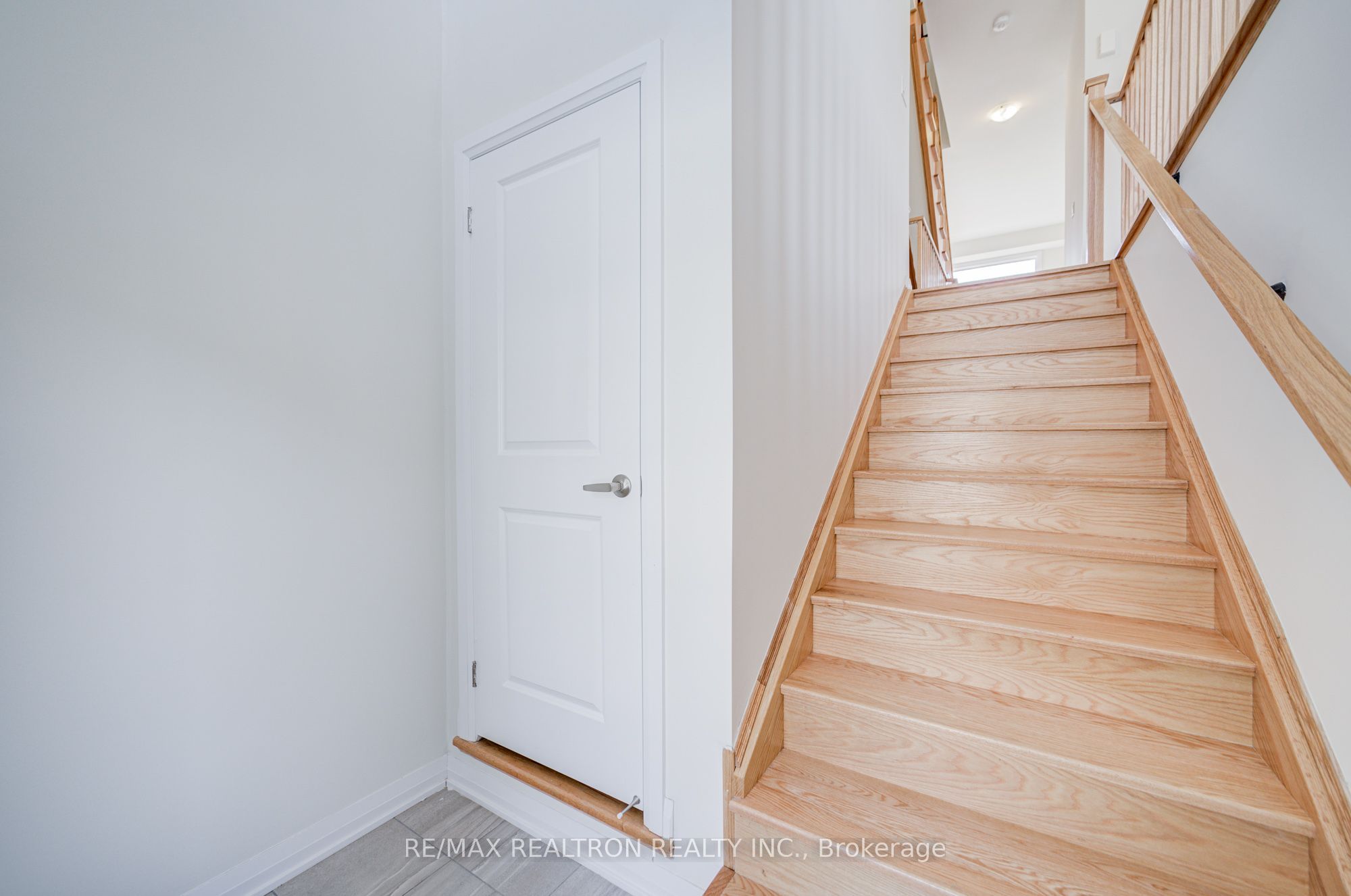 31 Millman Lane Property Photo 4