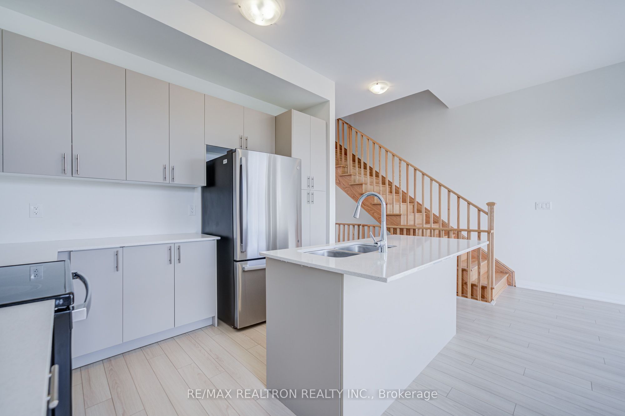 31 Millman Lane Property Photo 11