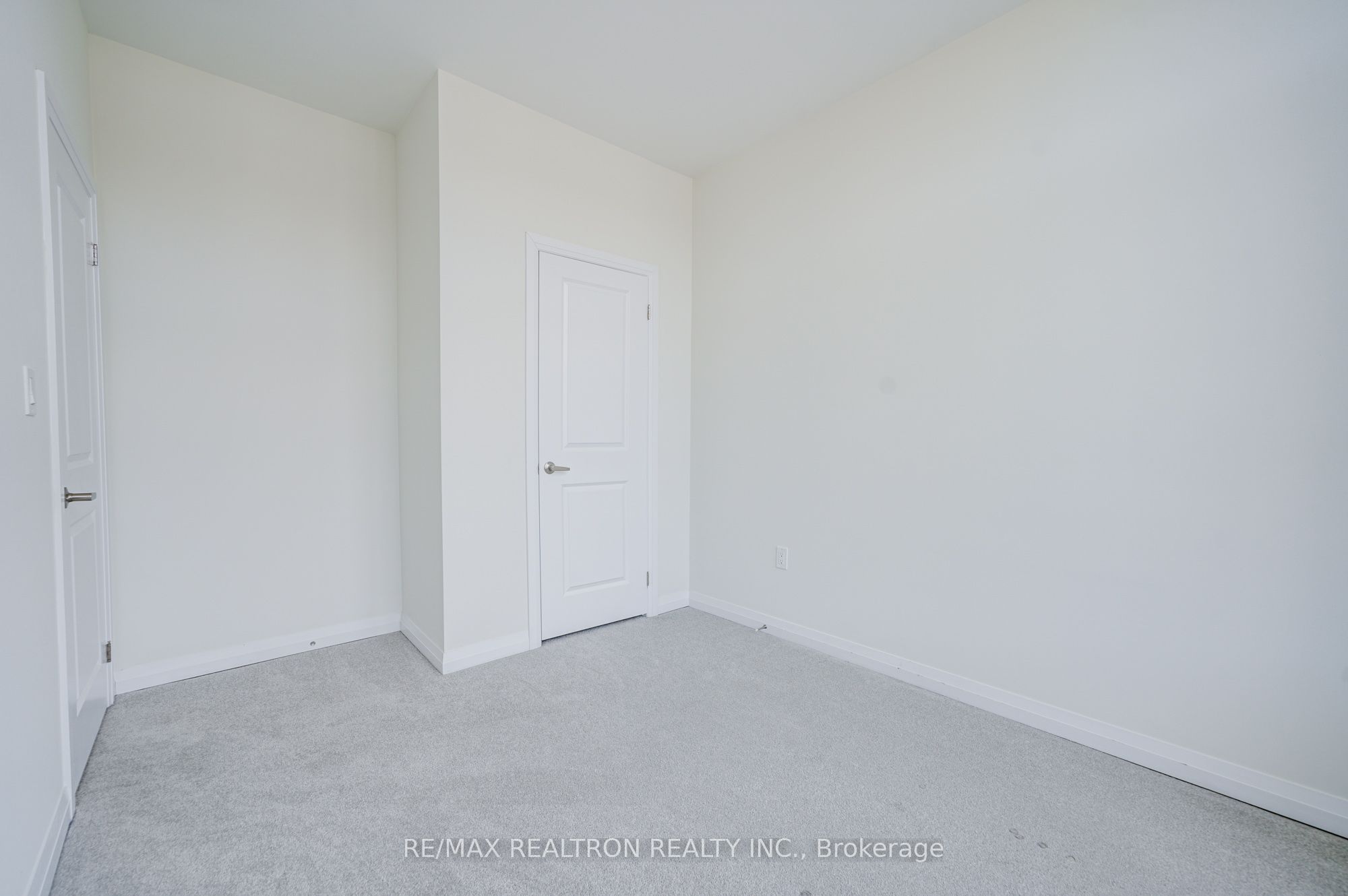 31 Millman Lane Property Photo 23