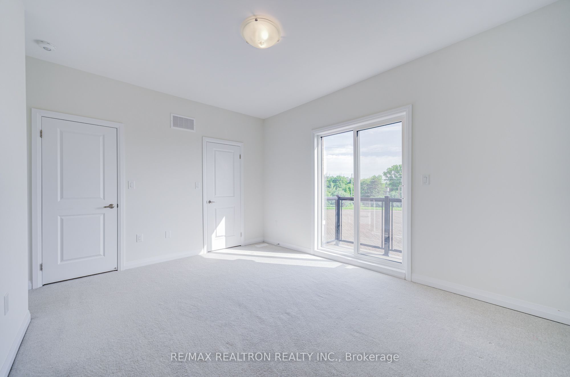 31 Millman Lane Property Photo 28