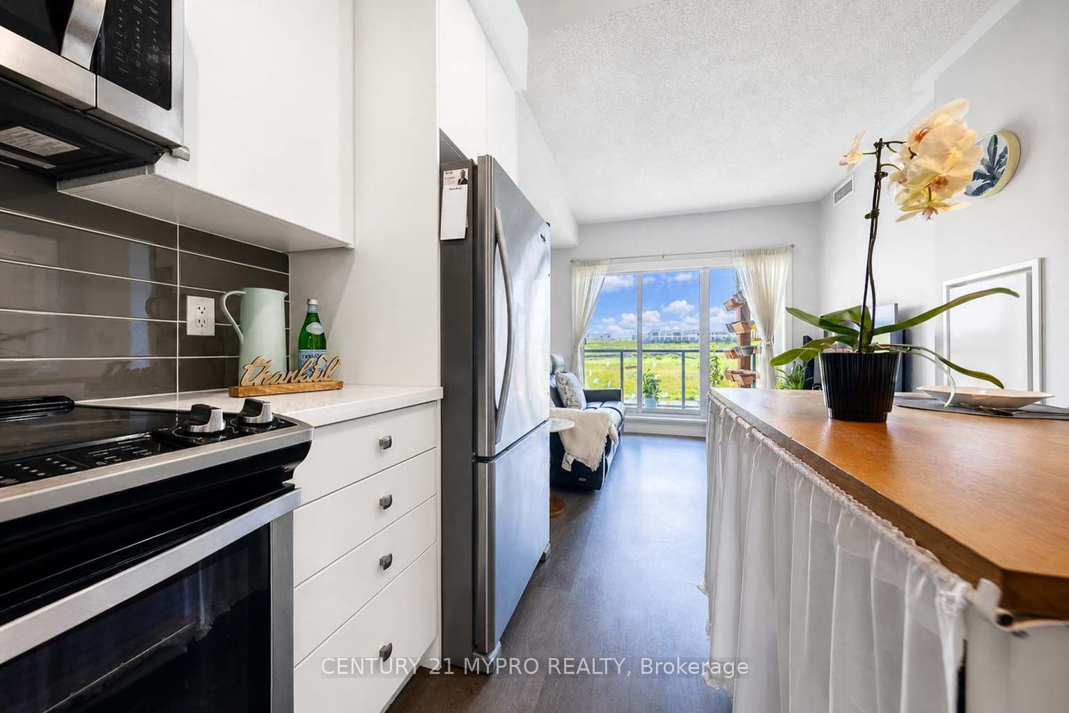 555 William Graham Drive 320 Property Photo 8