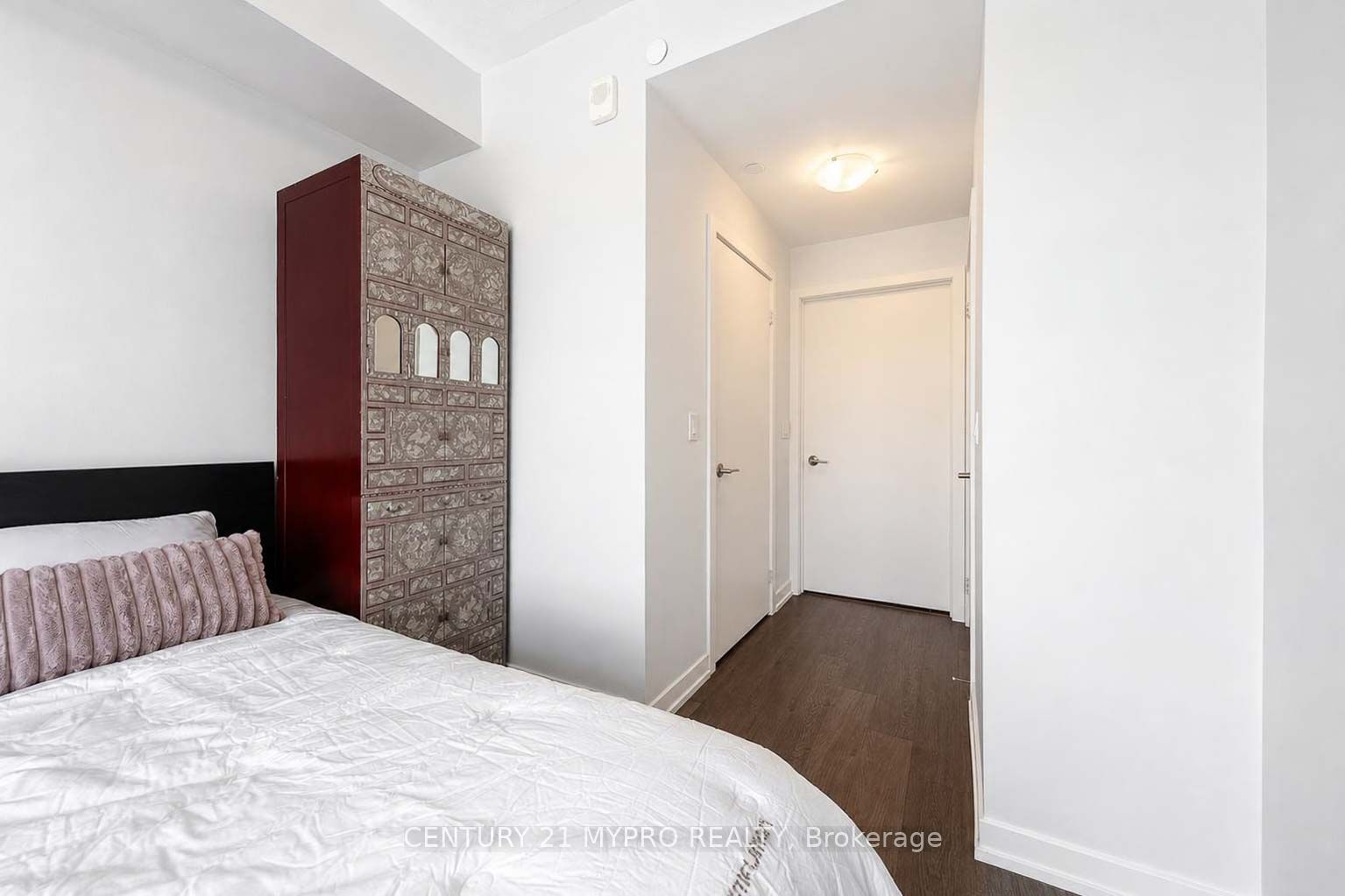 555 William Graham Drive 320 Property Photo 19