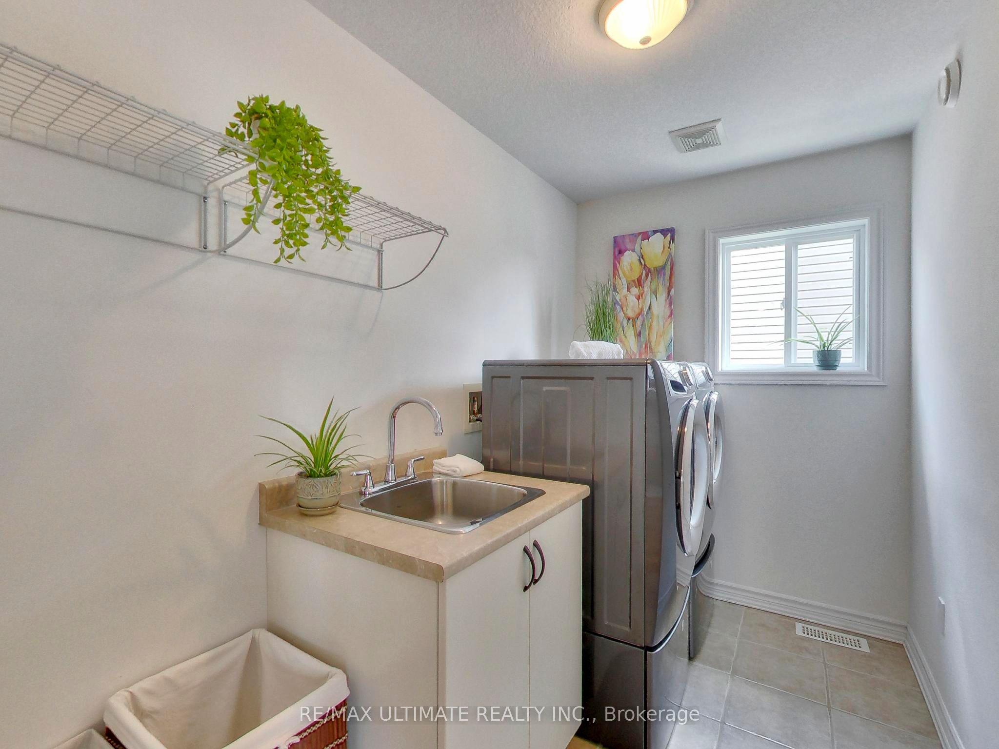 152 Gray Avenue Property Photo 16