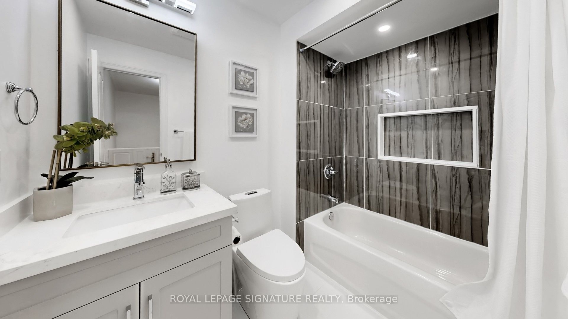 2864 Bur Oak Avenue Property Photo 15