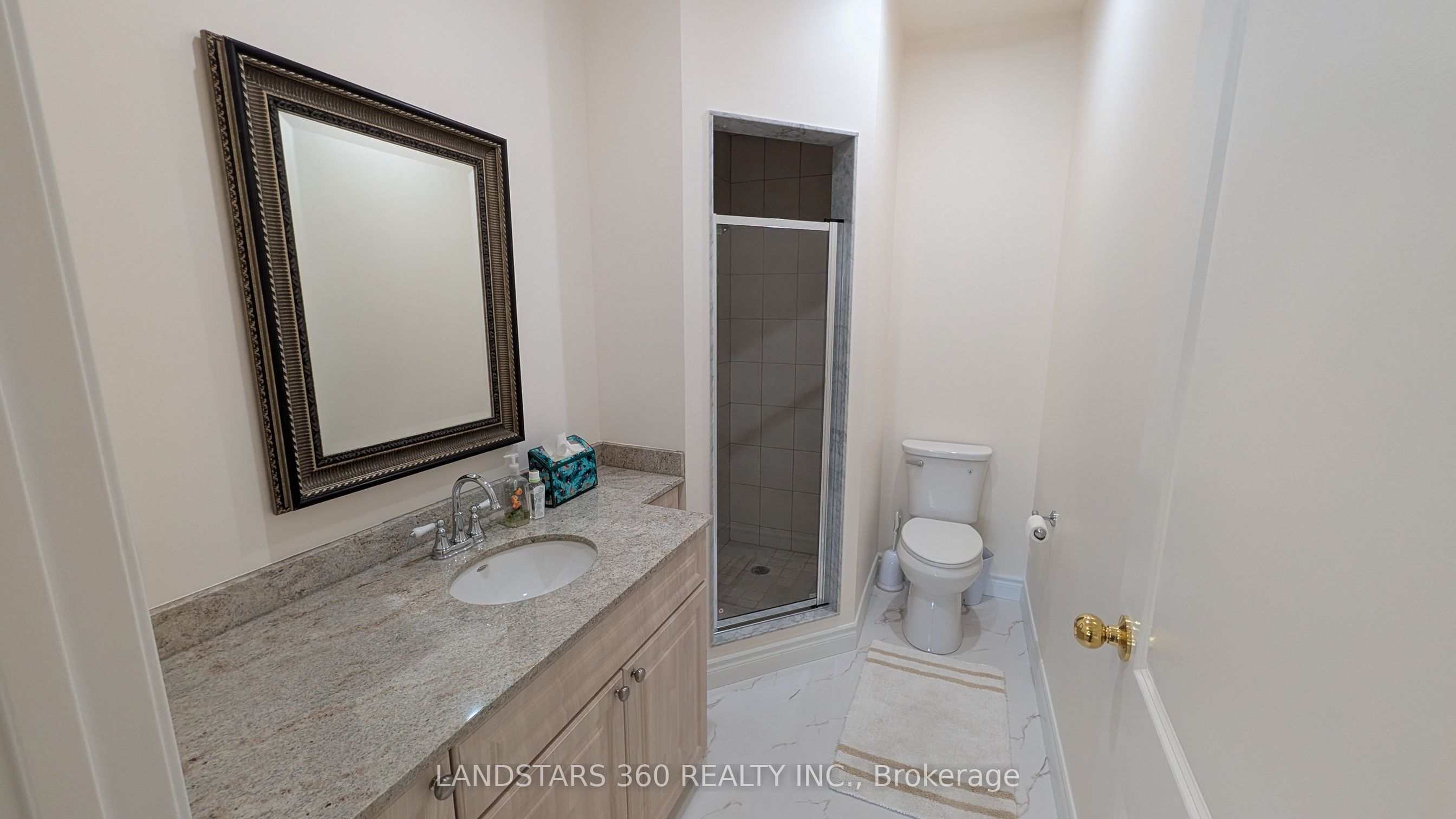 9140 Leslie Street 211-212 Property Photo 27