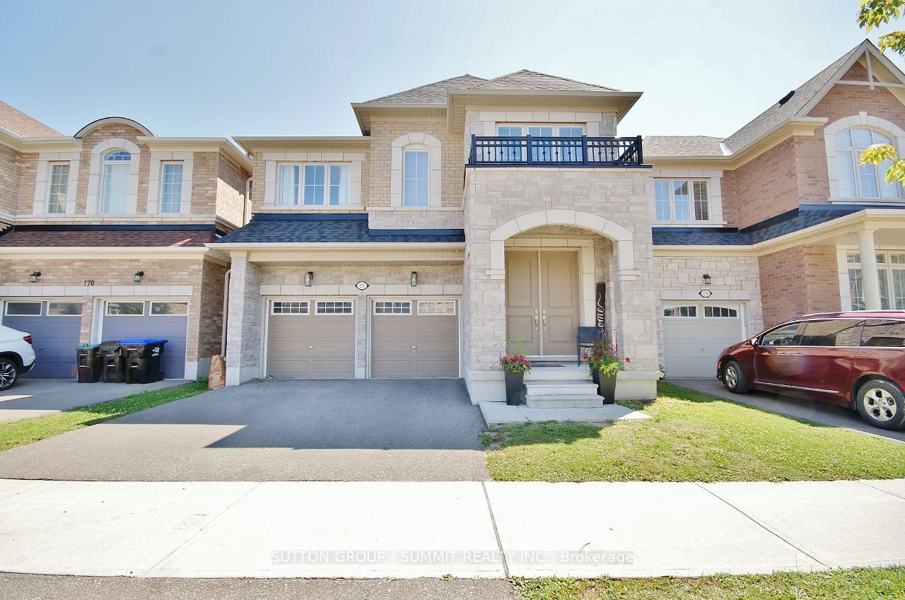 174 Stevenson Crescent Property Photo 1