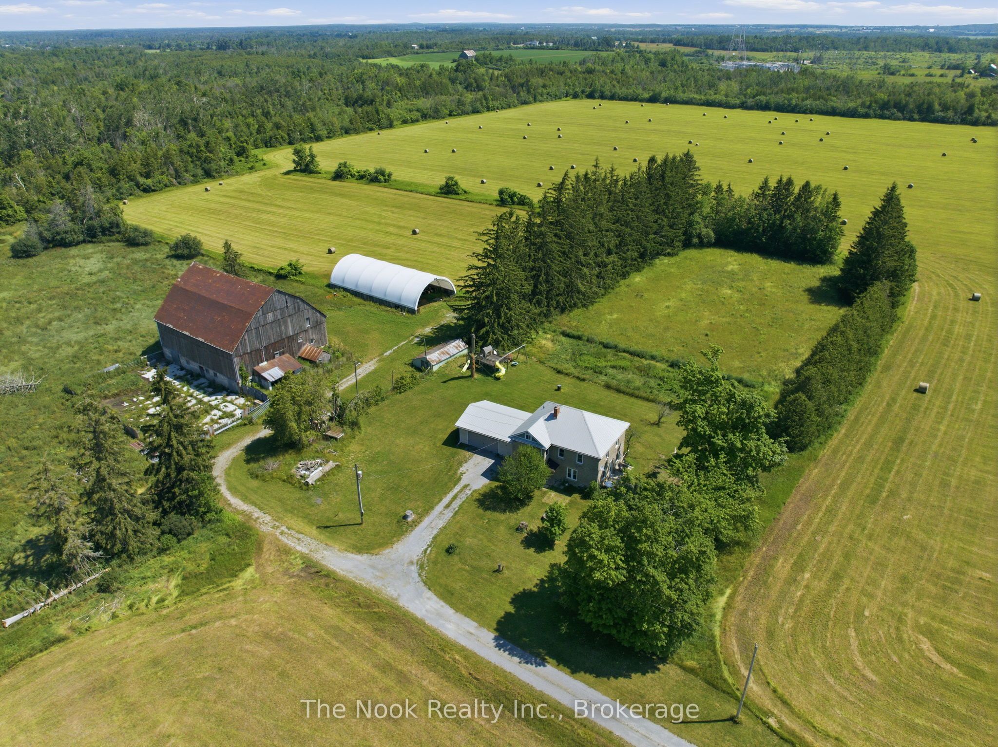 1245 Concession 3 Road Property Photo 1