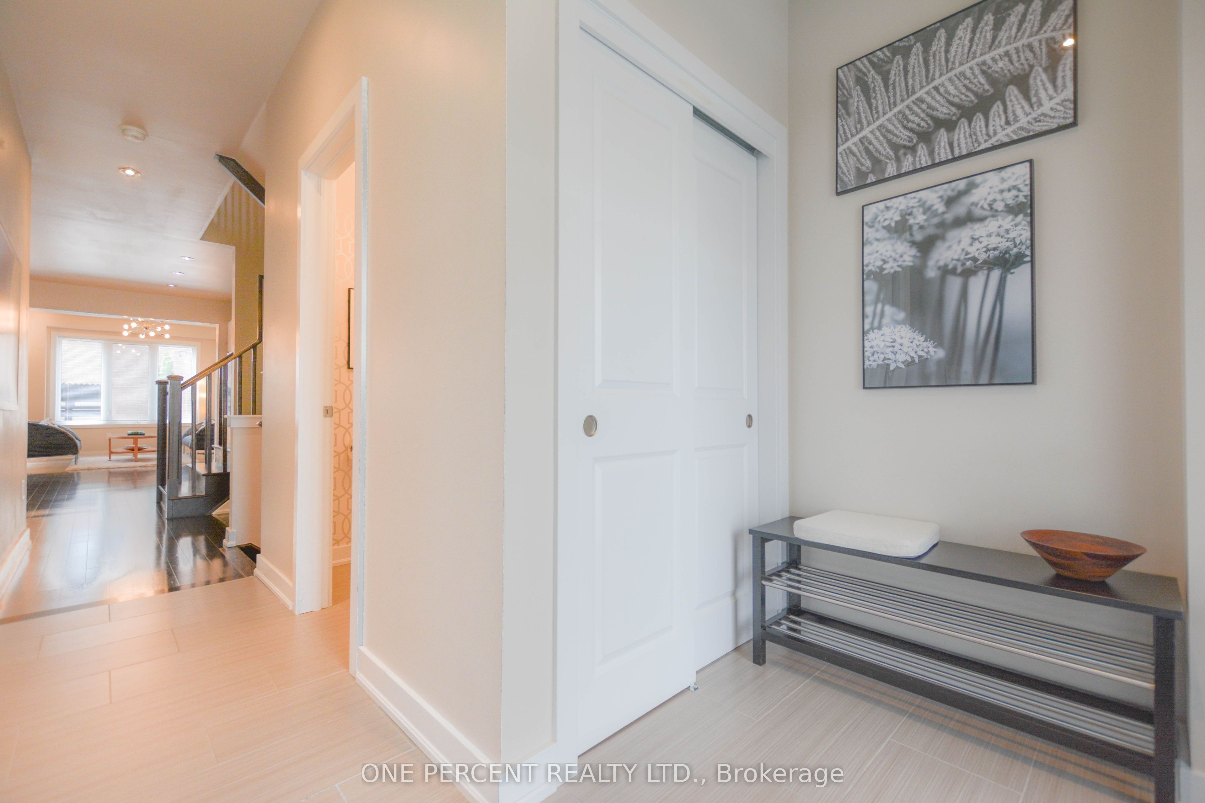 16 Denarius Crescent Property Photo 4