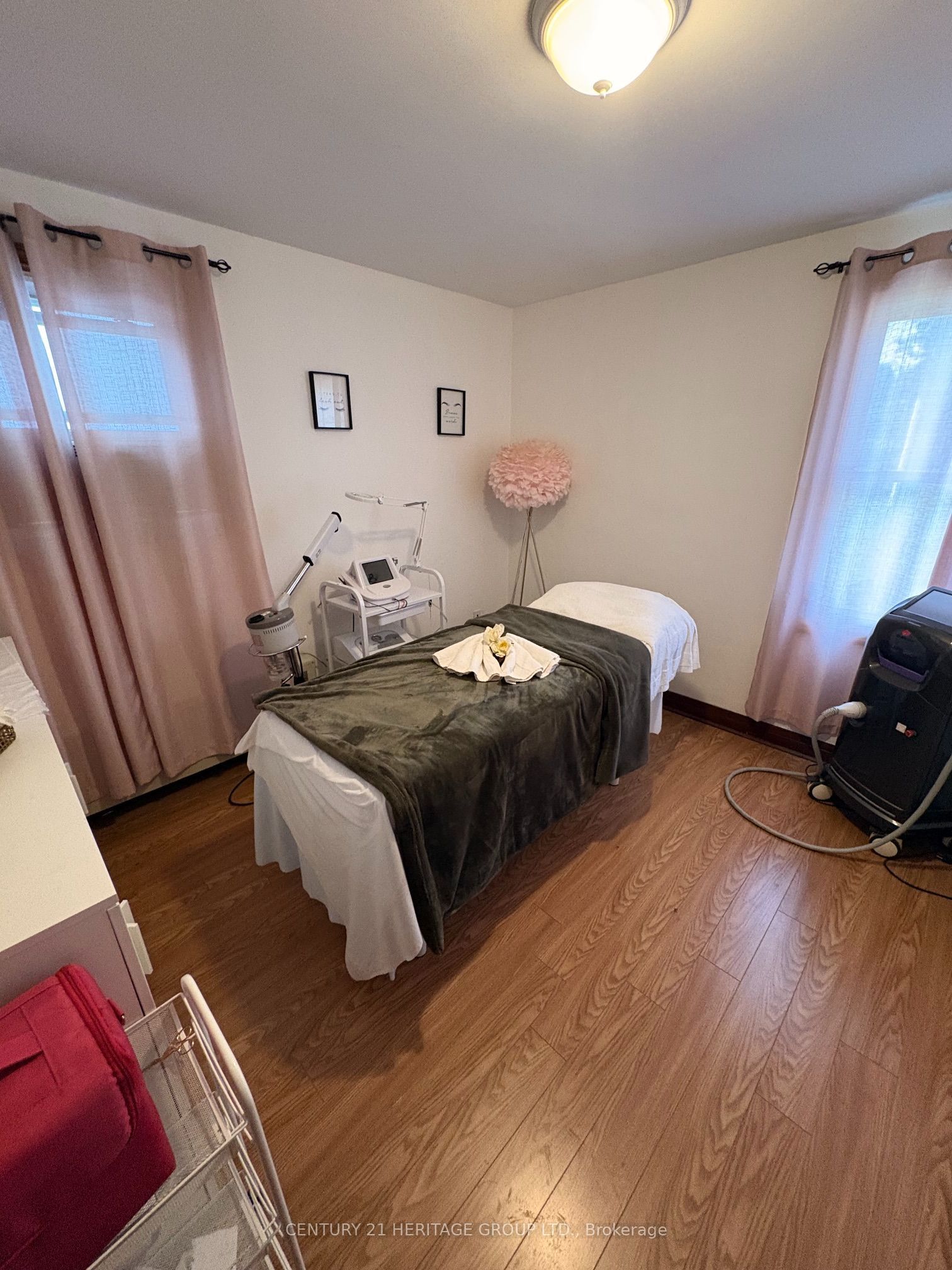 39 John Street Property Photo 5