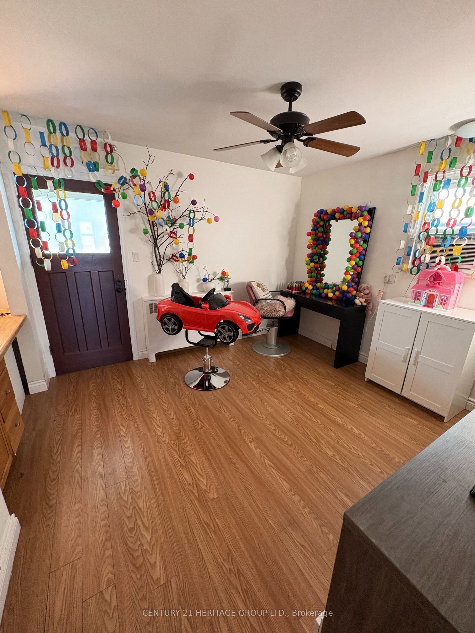 39 John Street Property Photo 6