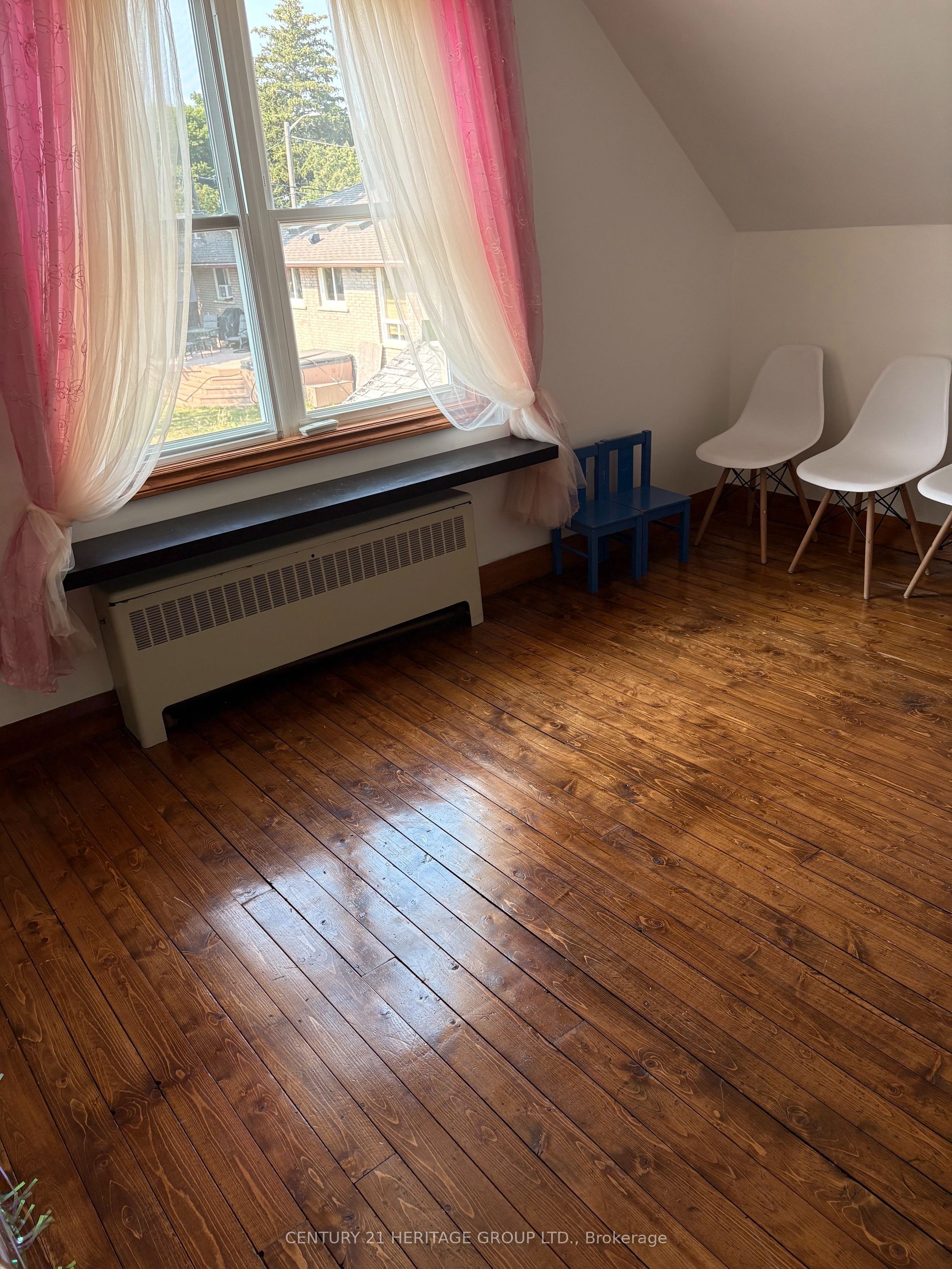 39 John Street Property Photo 8