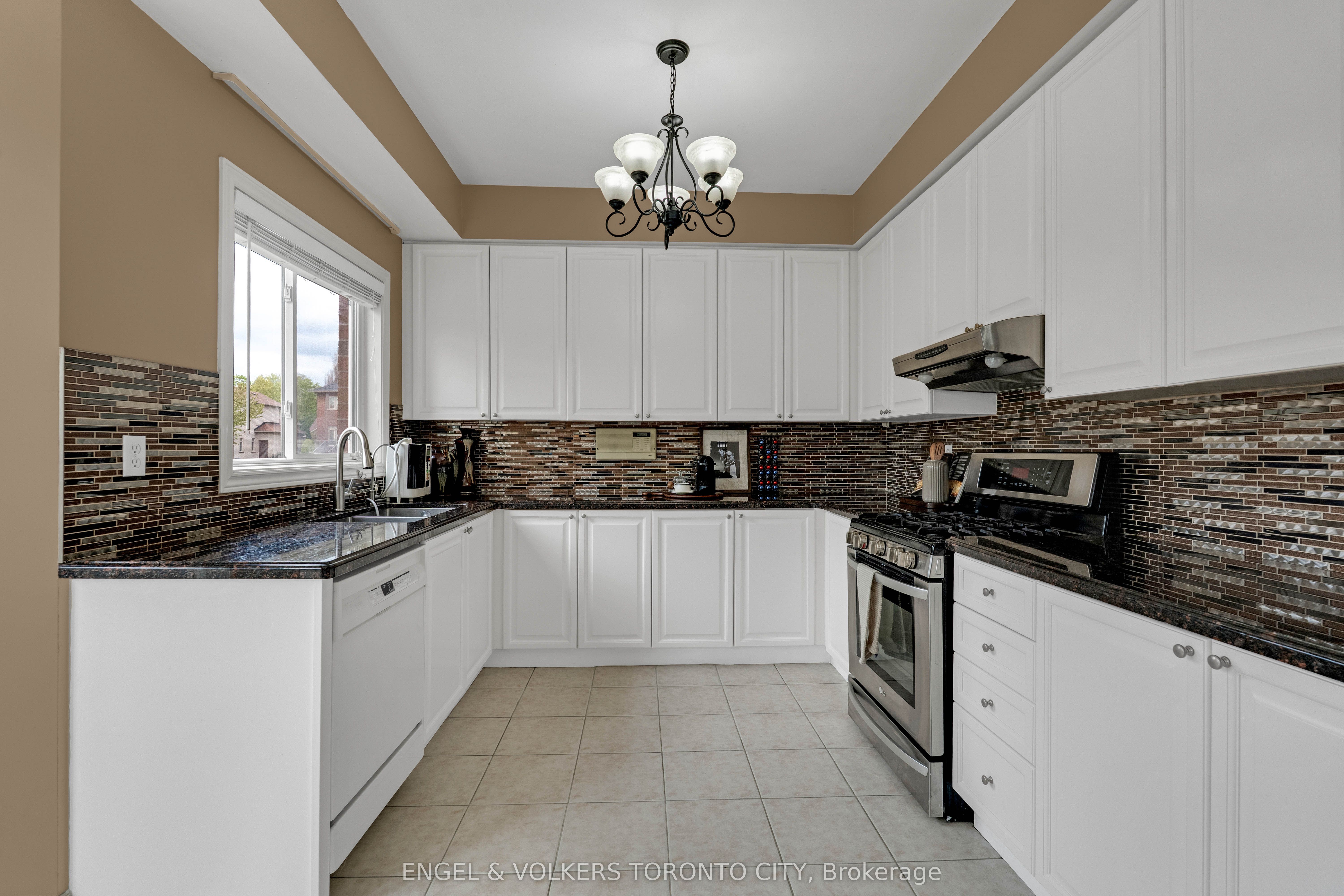 342 Sunset Ridge Property Photo 18