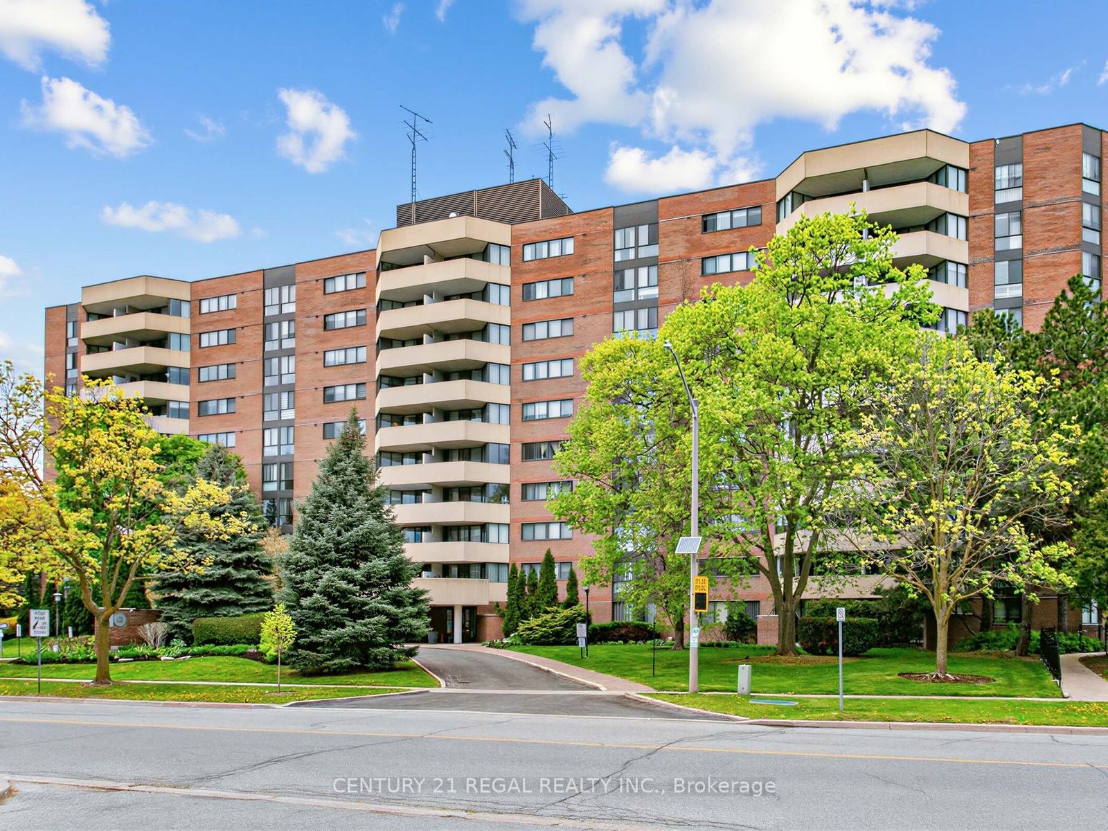 40 Baif Boulevard 803 Property Photo 1