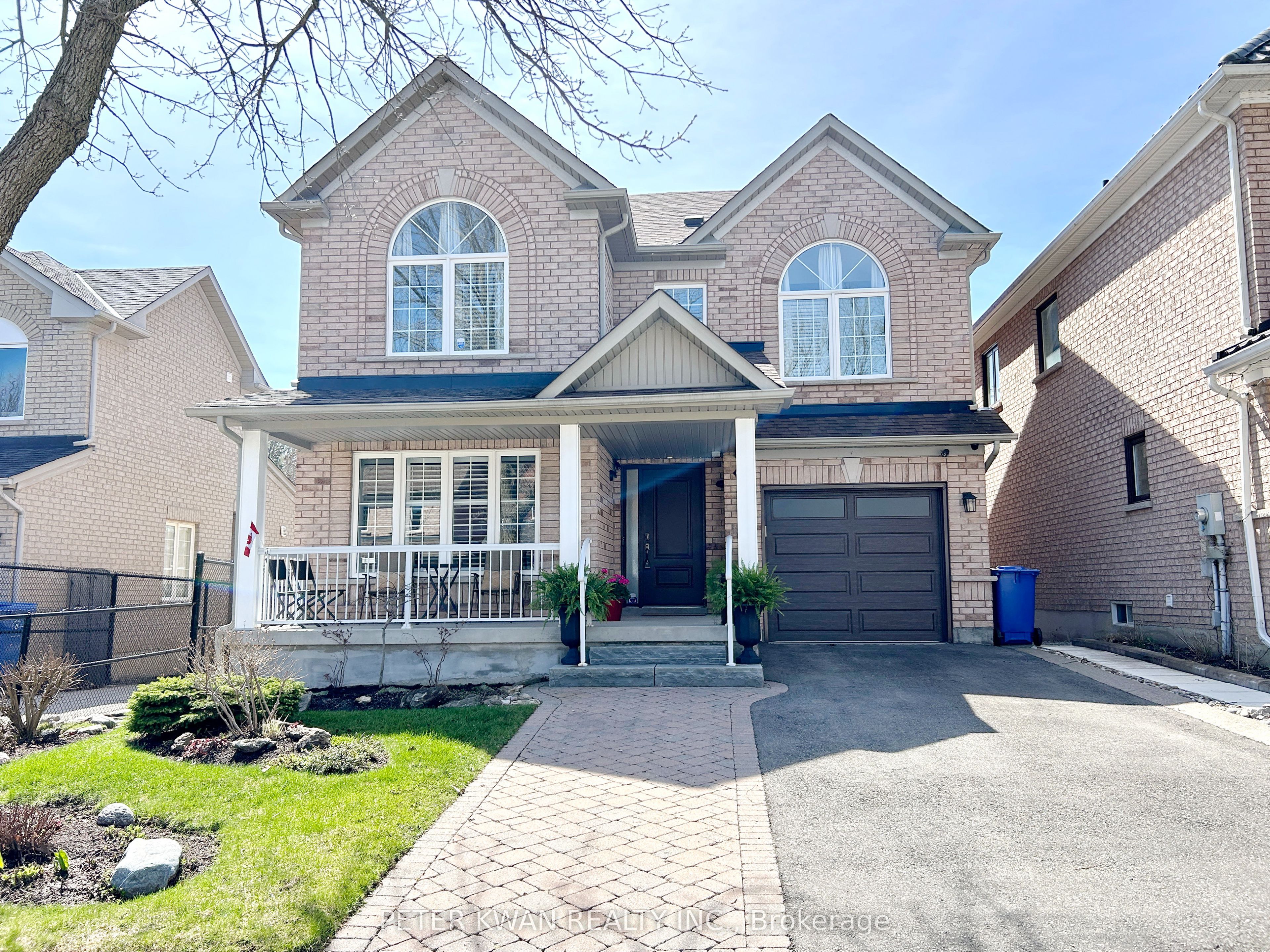 664 Society Crescent Property Photo 1