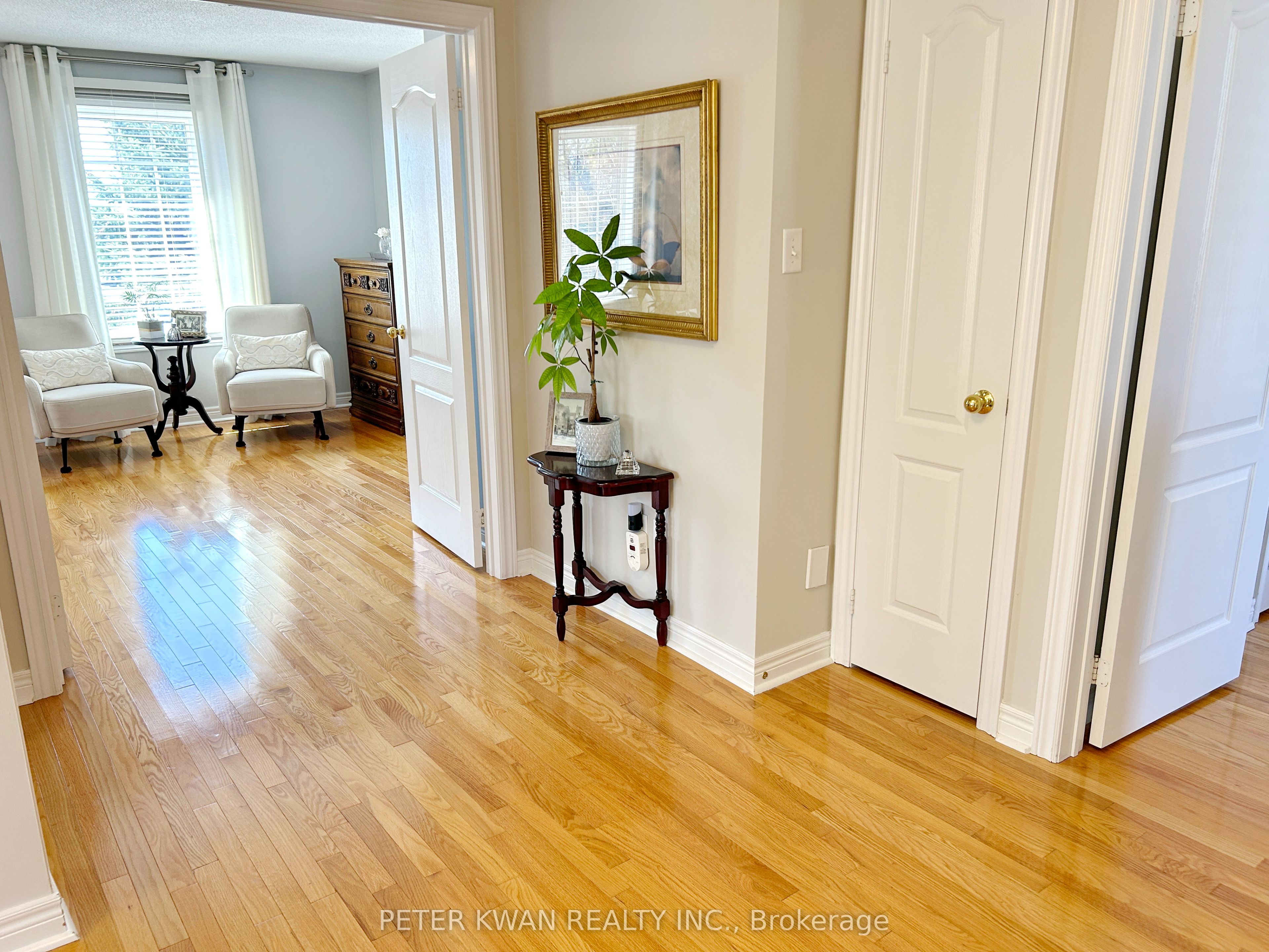 664 Society Crescent Property Photo 25