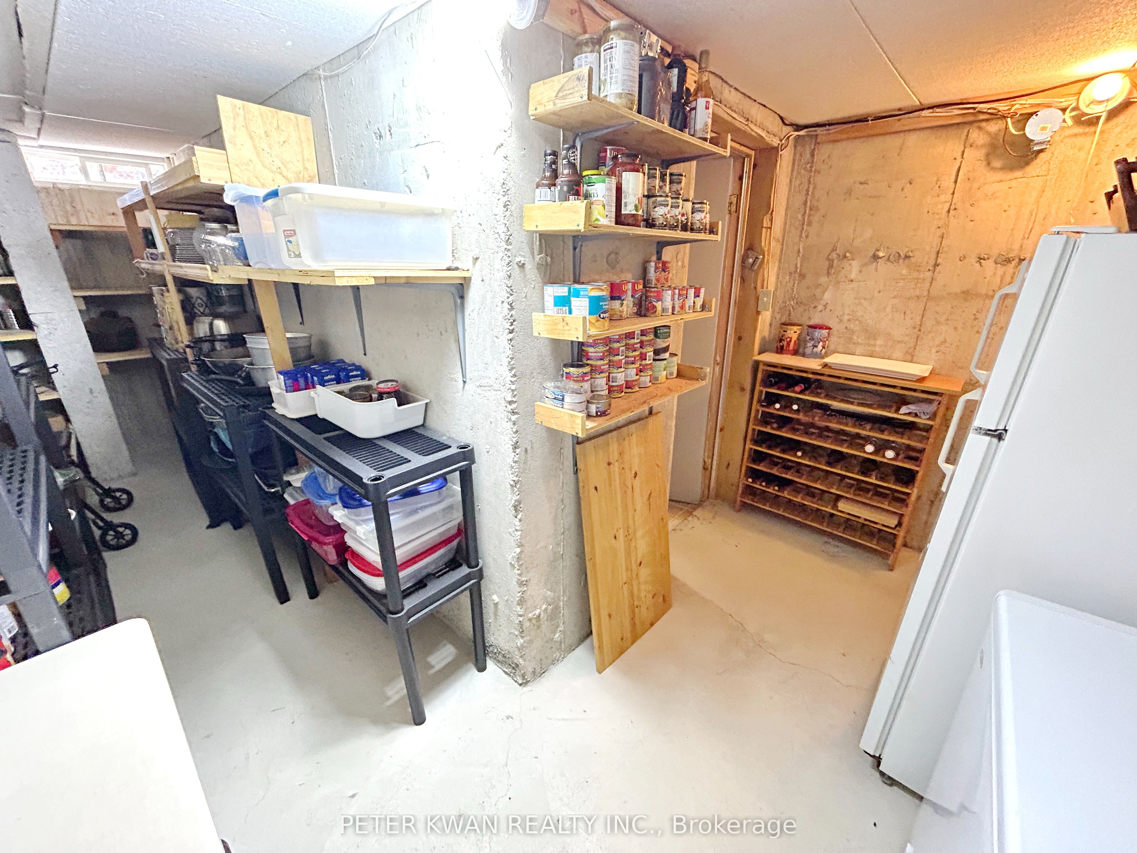 664 Society Crescent Property Photo 34