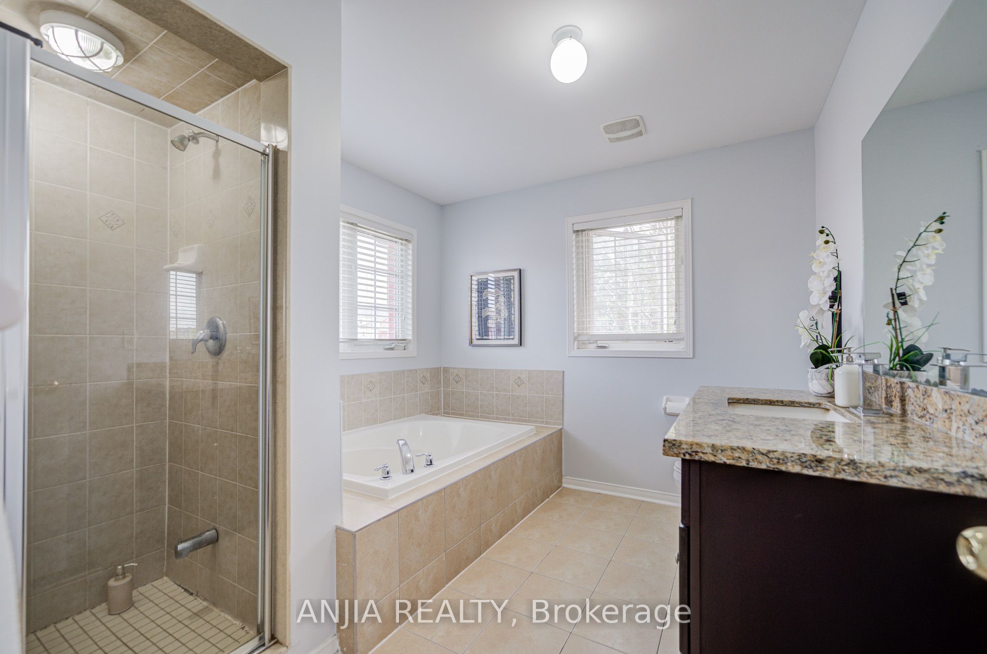 2 Horn Street Property Photo 44
