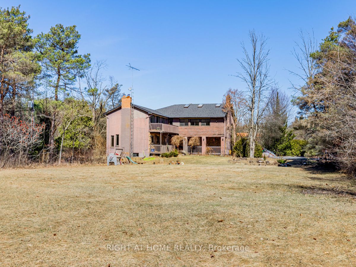 4282 Vivian Road Property Photo 2