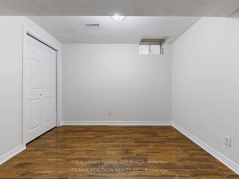 60 Colombo Crescent Basement Property Photo 6