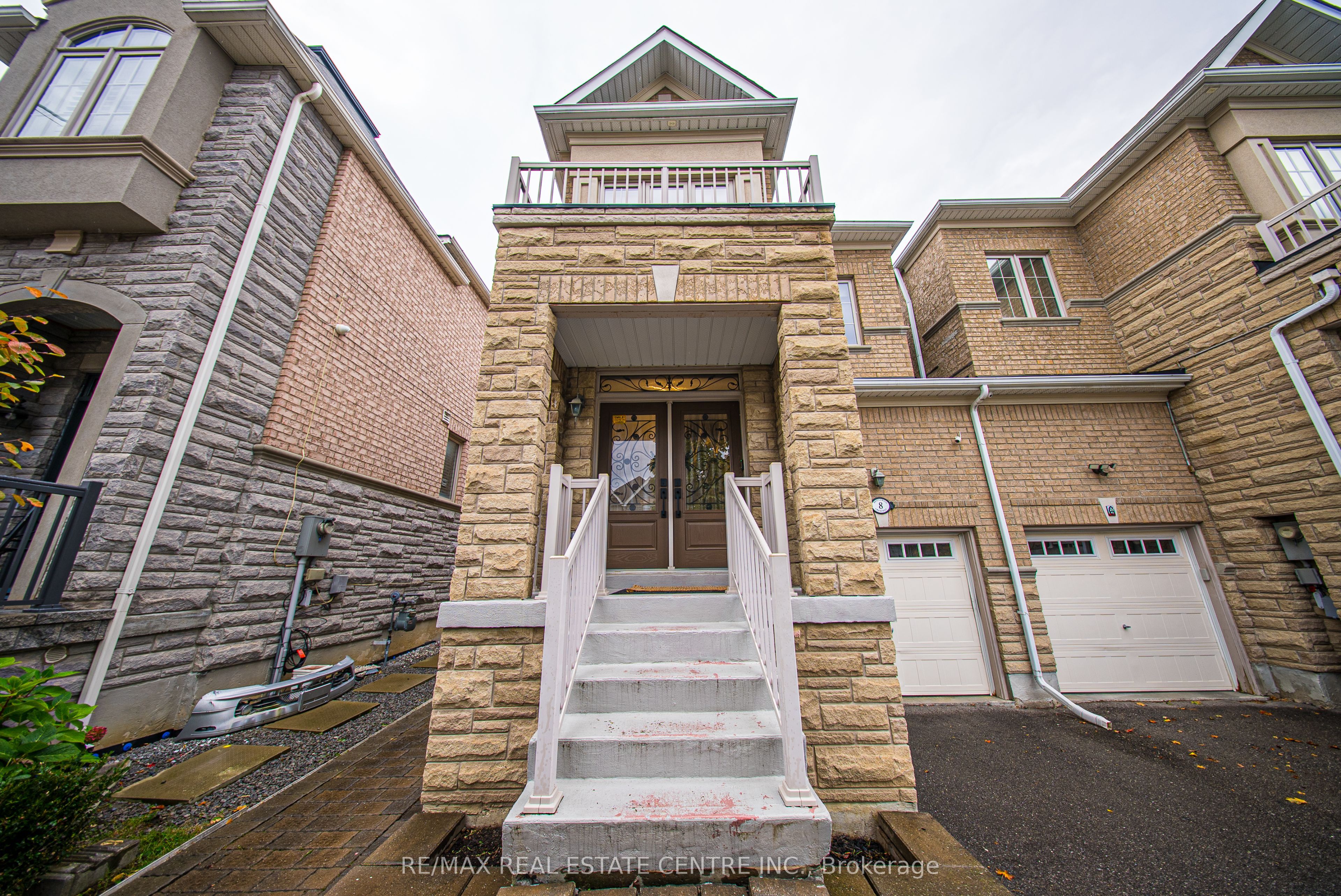 8 Bristlewood Crescent Property Photo 4