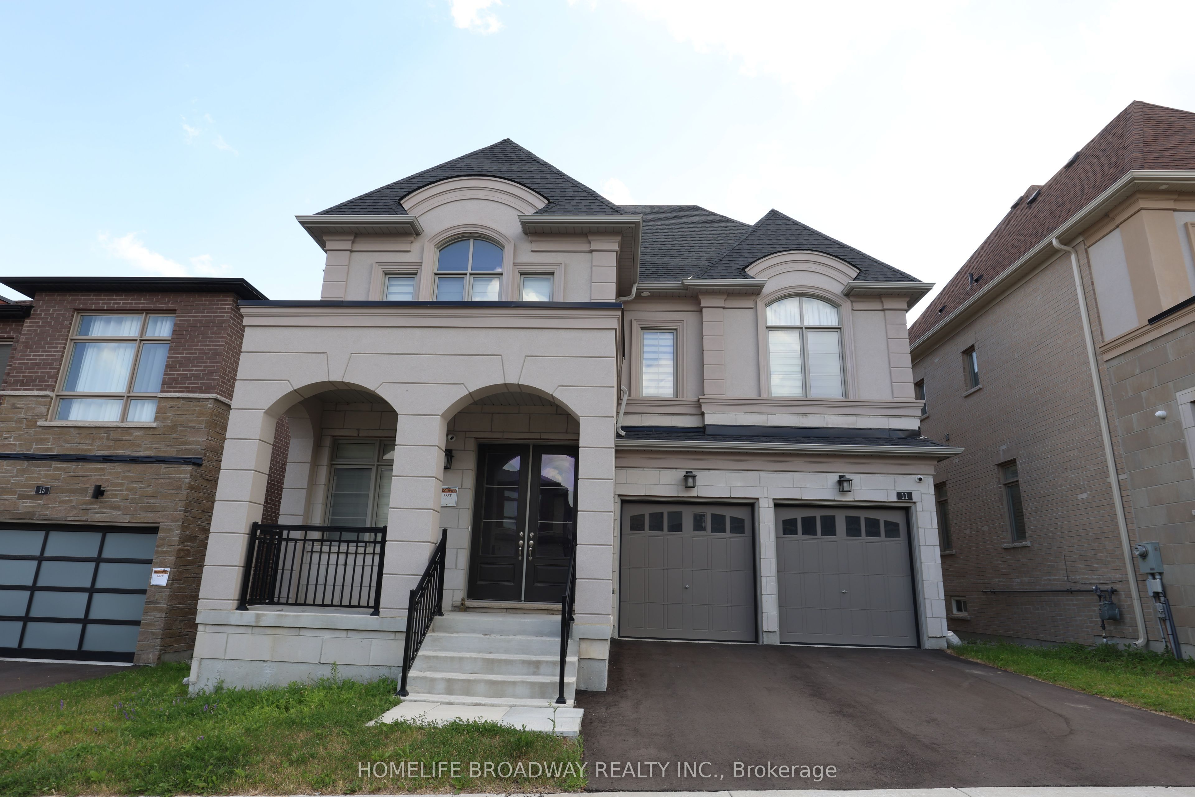 11 David Dunlap Boulevard Property Photo 2