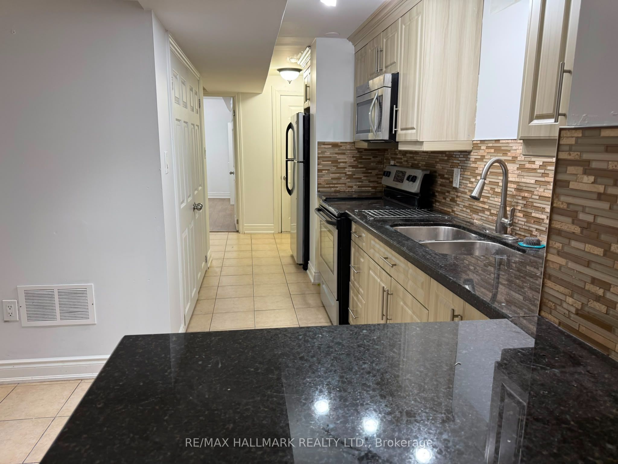 209 Old Colony Road S Basement Property Photo 4