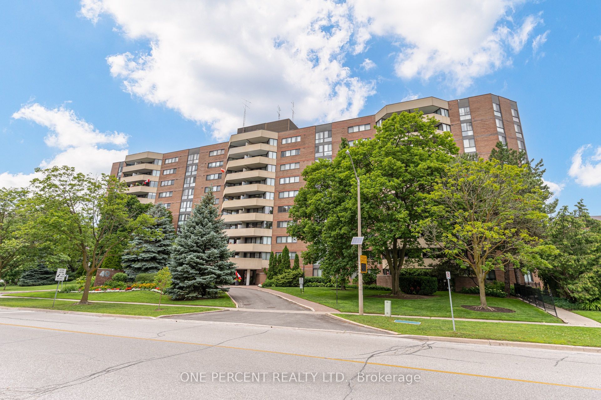 40 Baif Boulevard 302 Property Photo 1