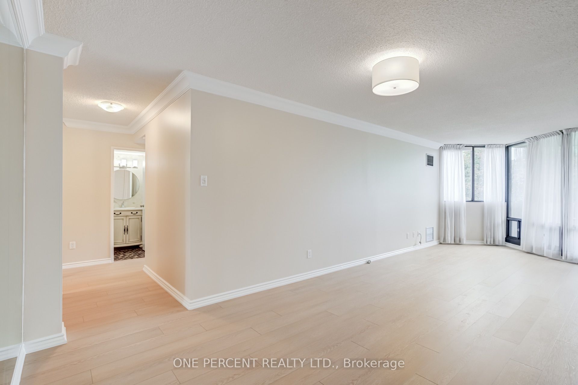 40 Baif Boulevard 302 Property Photo 11