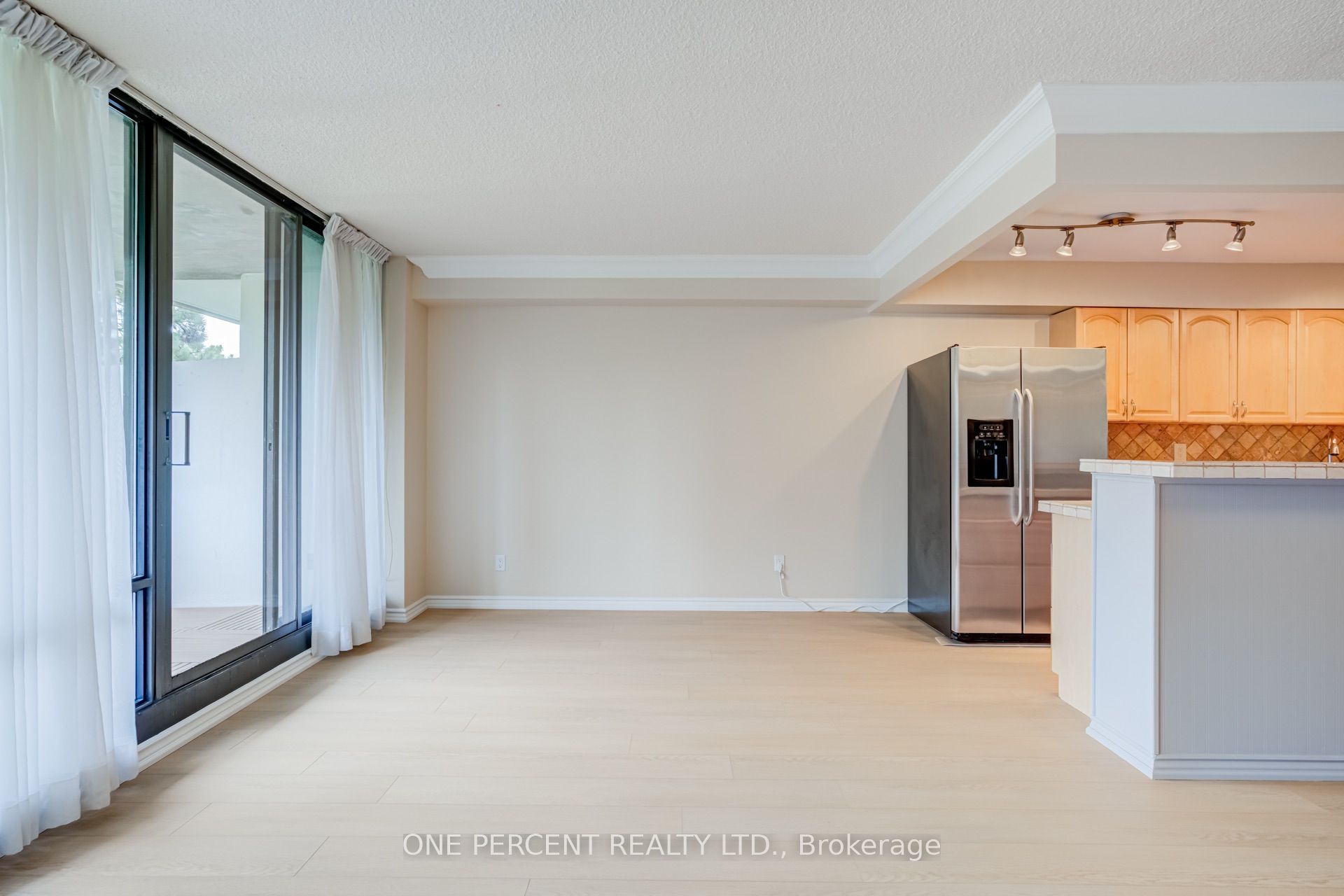 40 Baif Boulevard 302 Property Photo 17