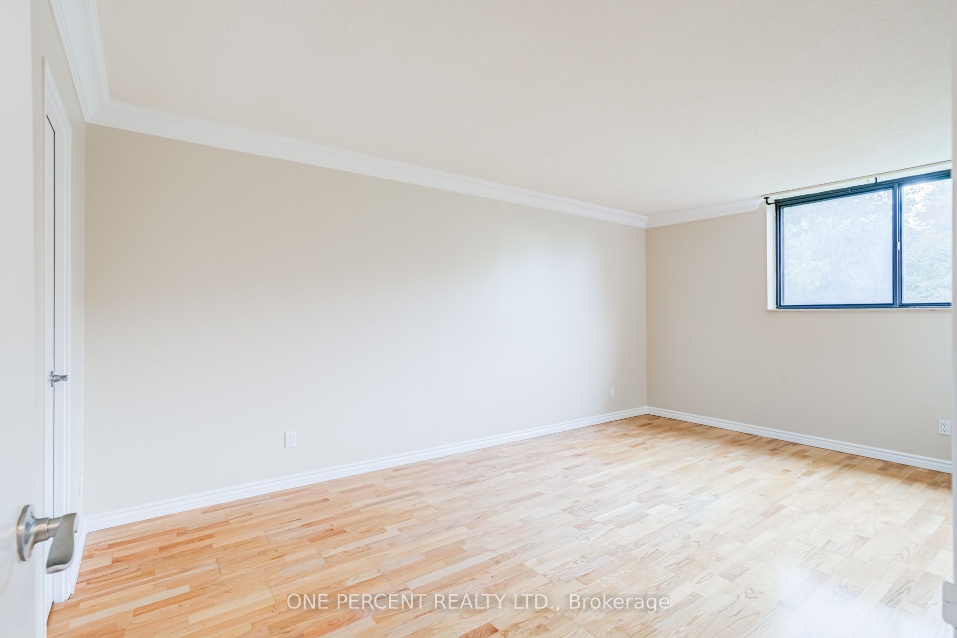 40 Baif Boulevard 302 Property Photo 23