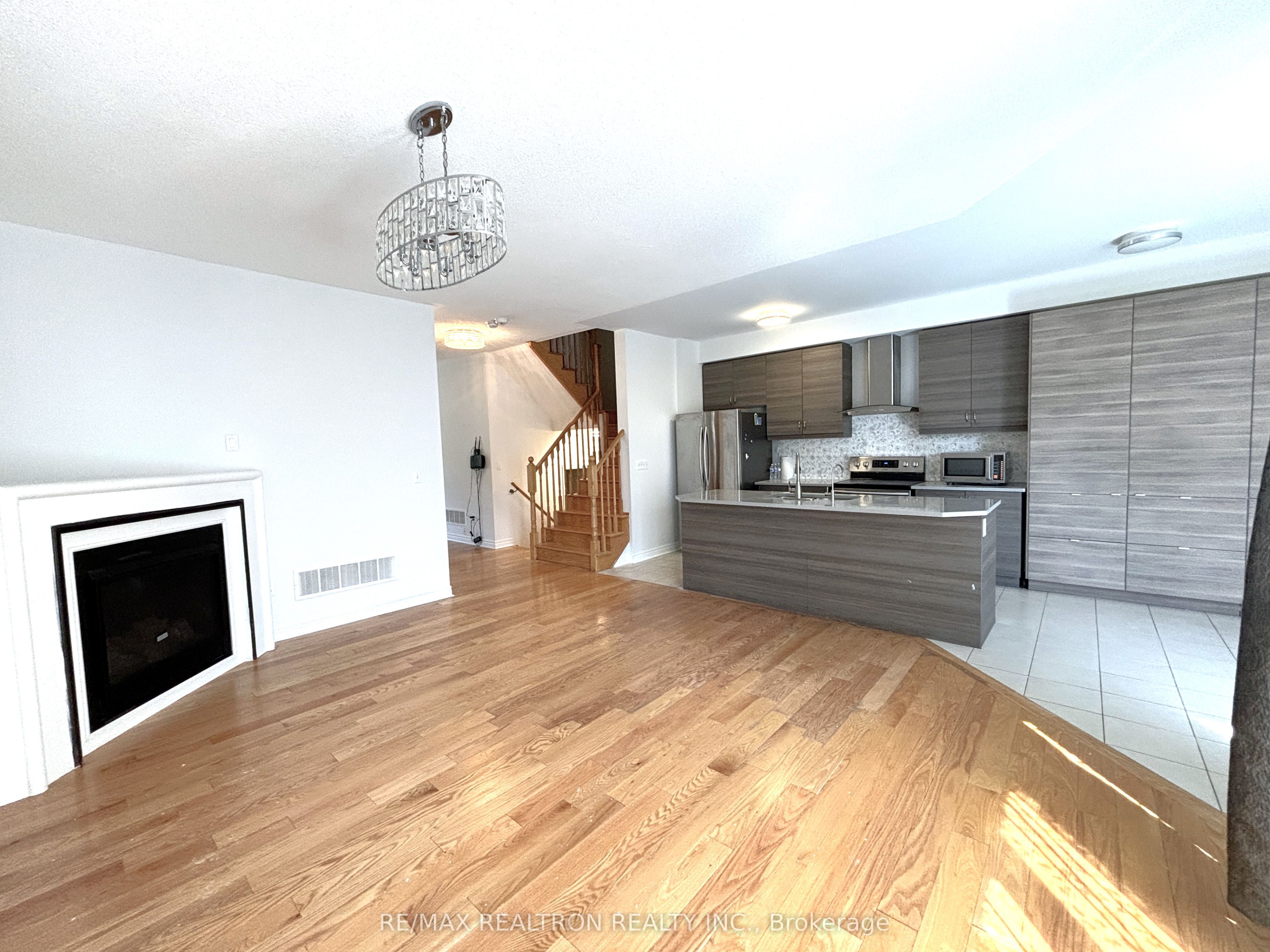 511 William Forster Road Property Photo 8