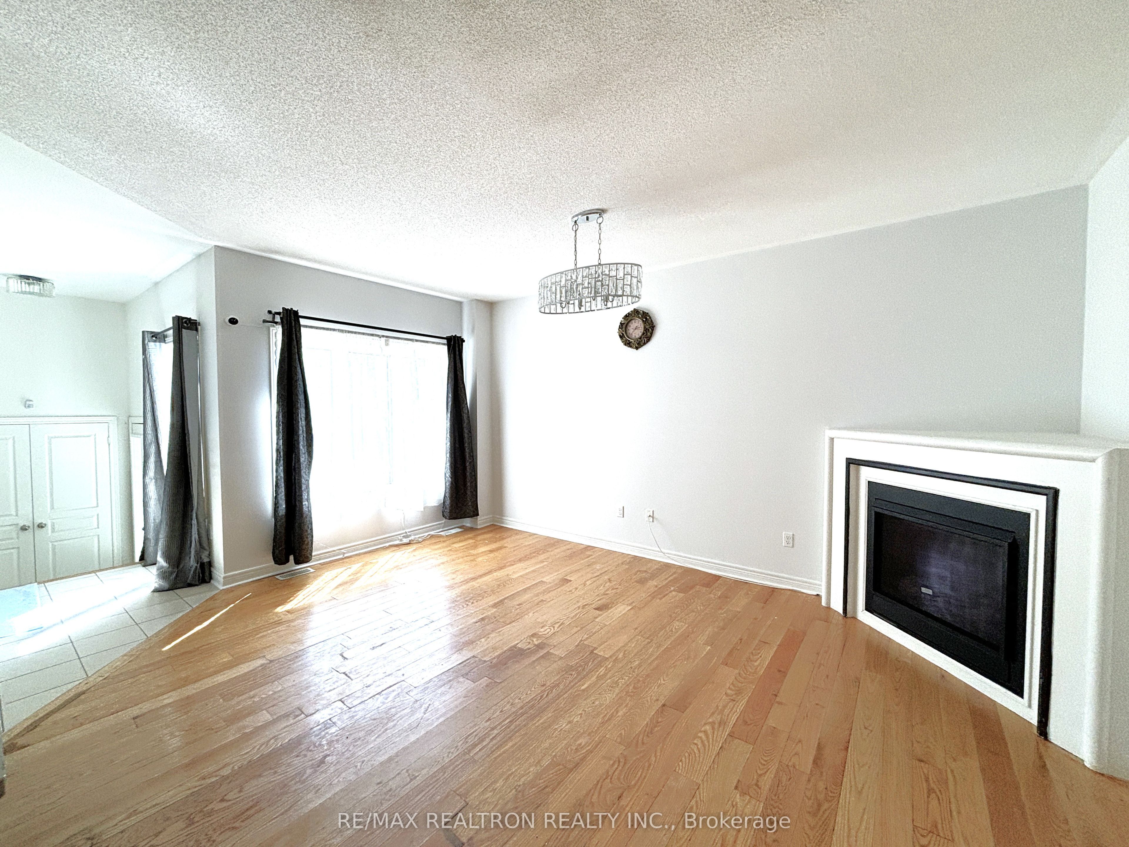 511 William Forster Road Property Photo 10
