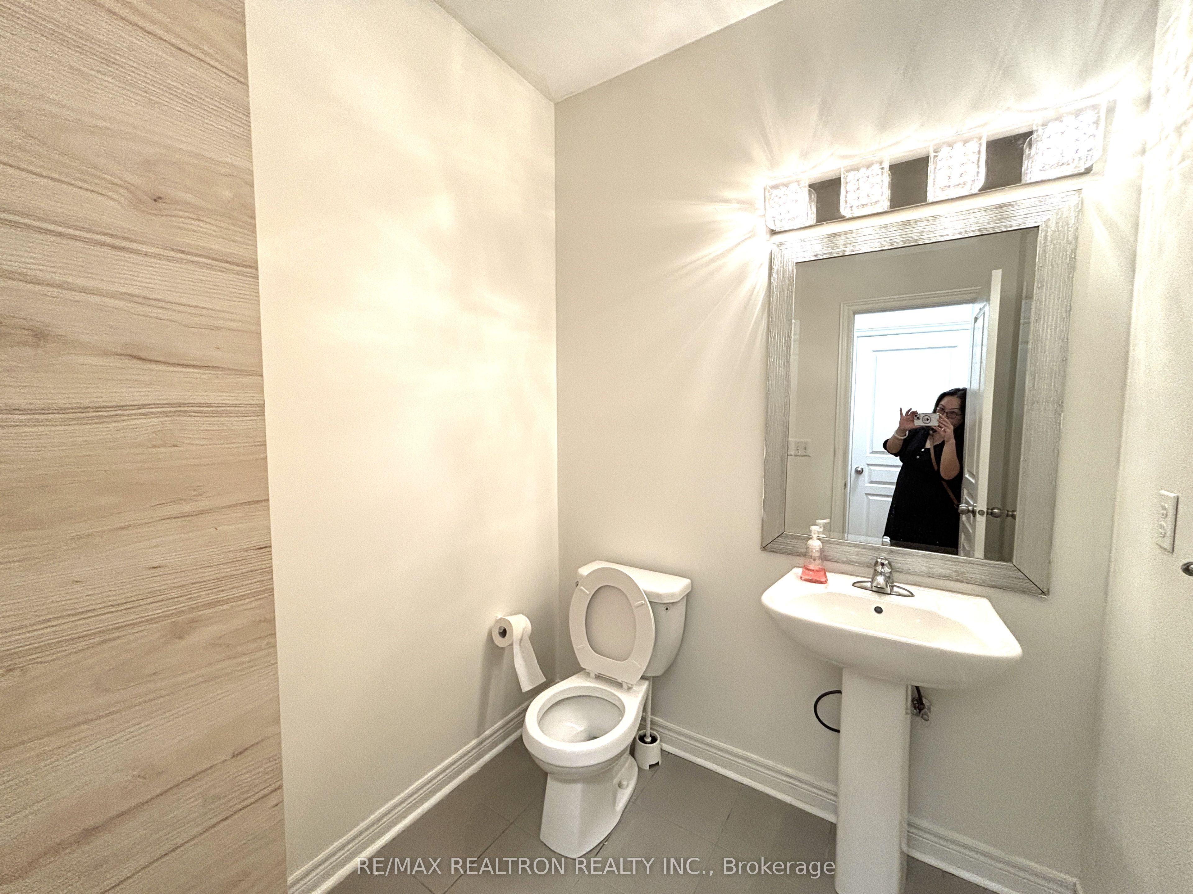511 William Forster Road Property Photo 13