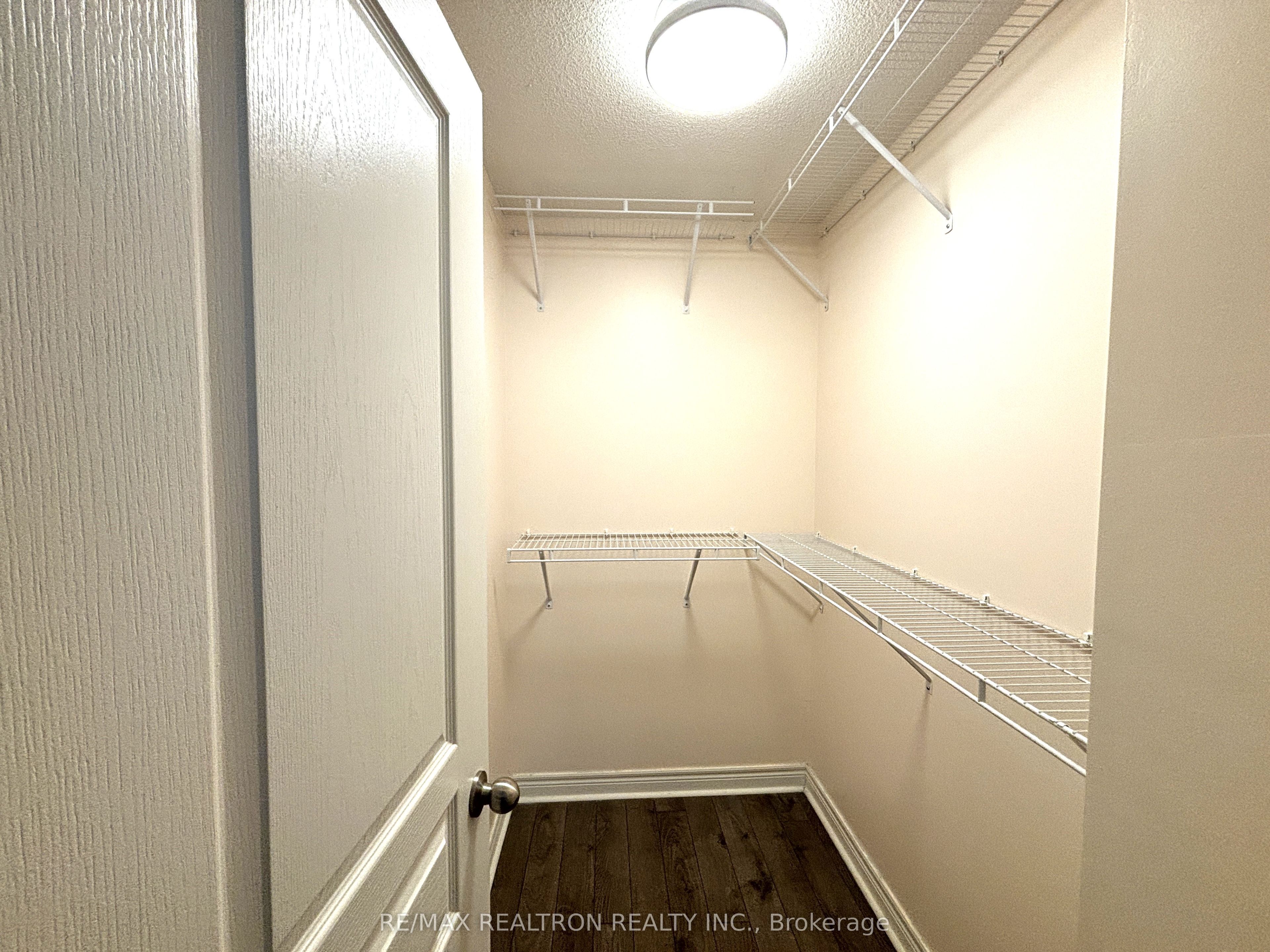 511 William Forster Road Property Photo 27