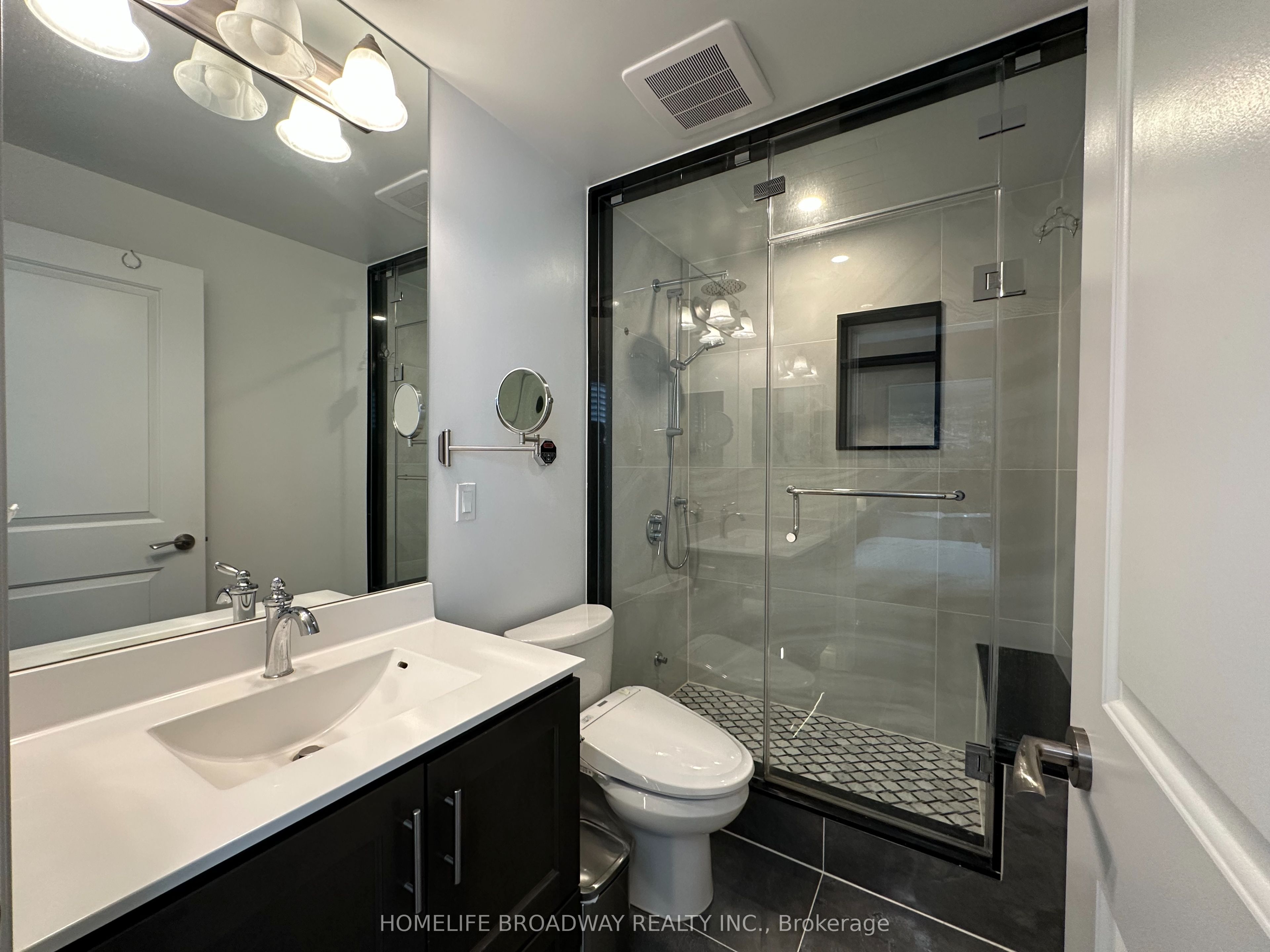 99 South Town Centre Boulevard 820 Property Photo 9