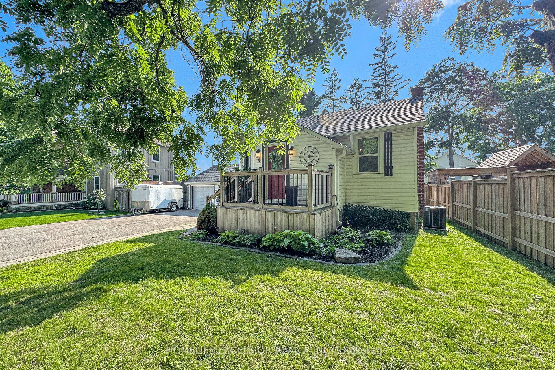4 Albert Street Property Photo 3