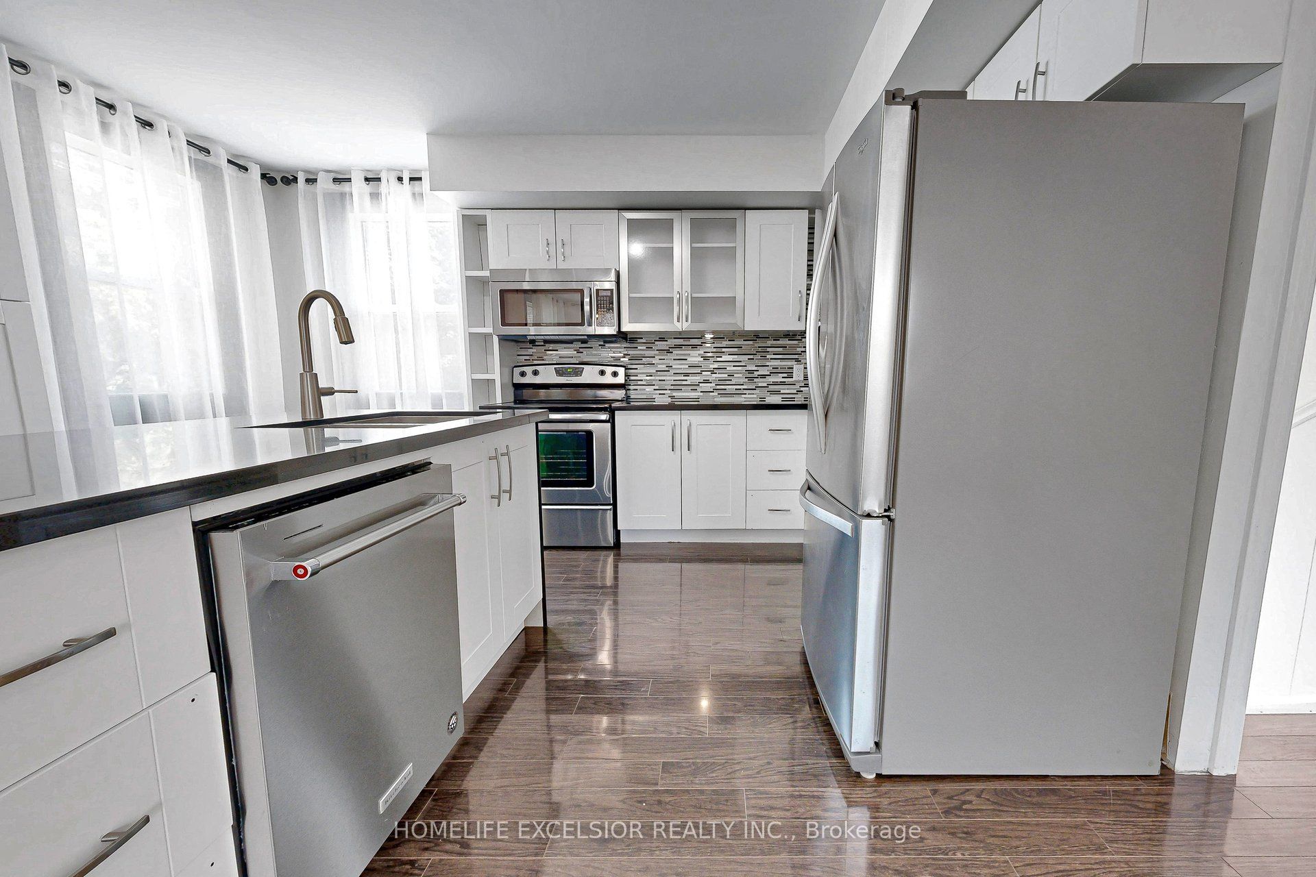 4 Albert Street Property Photo 11