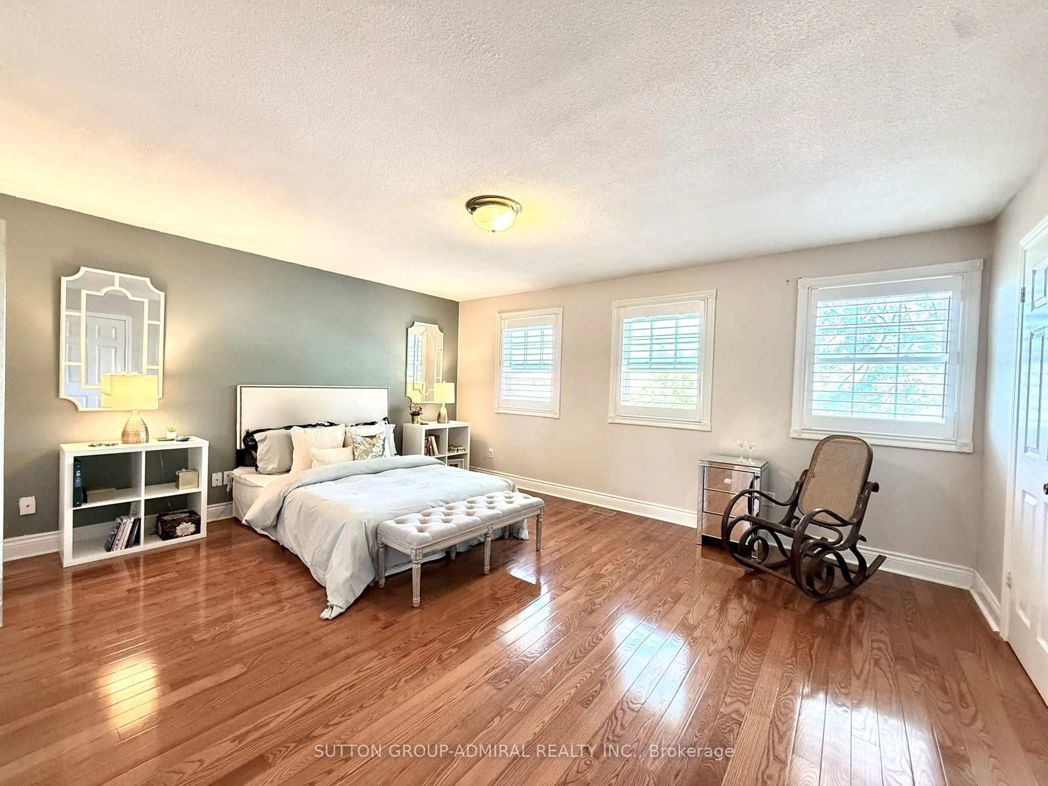 19 Backus Court Property Photo 14