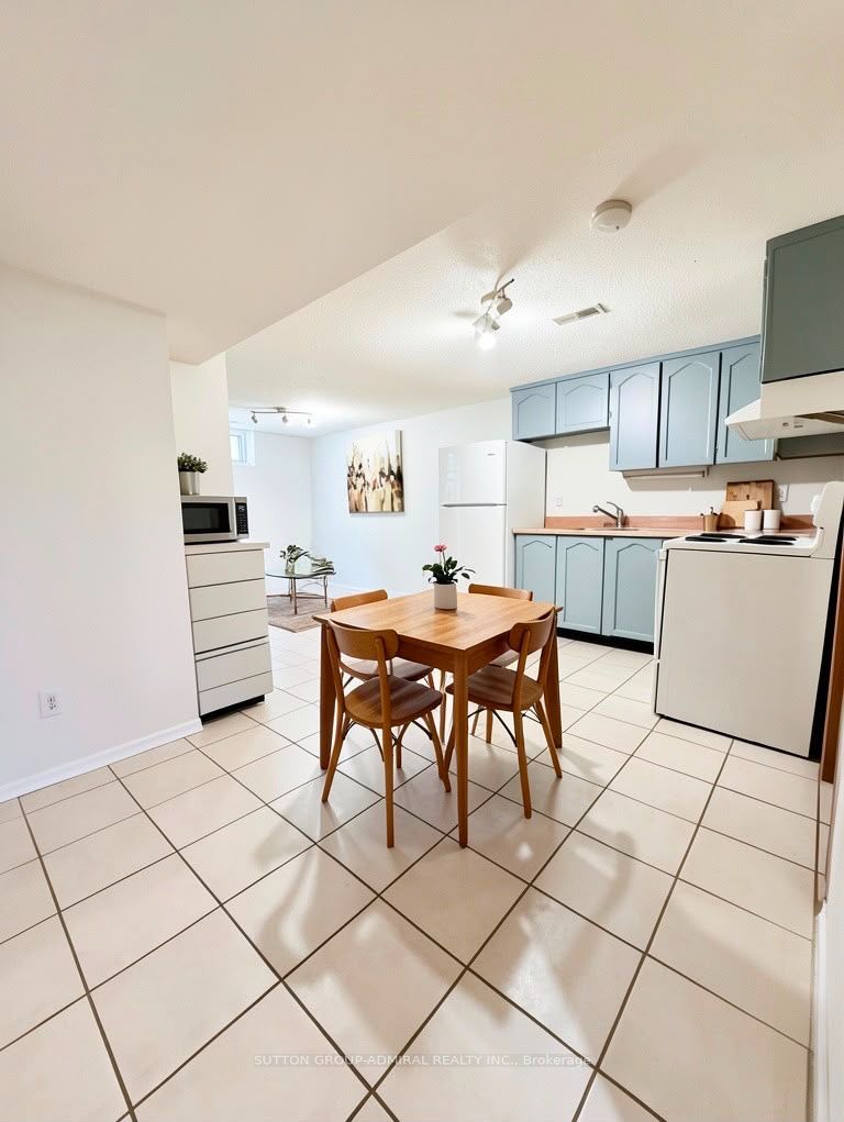 19 Backus Court Property Photo 21
