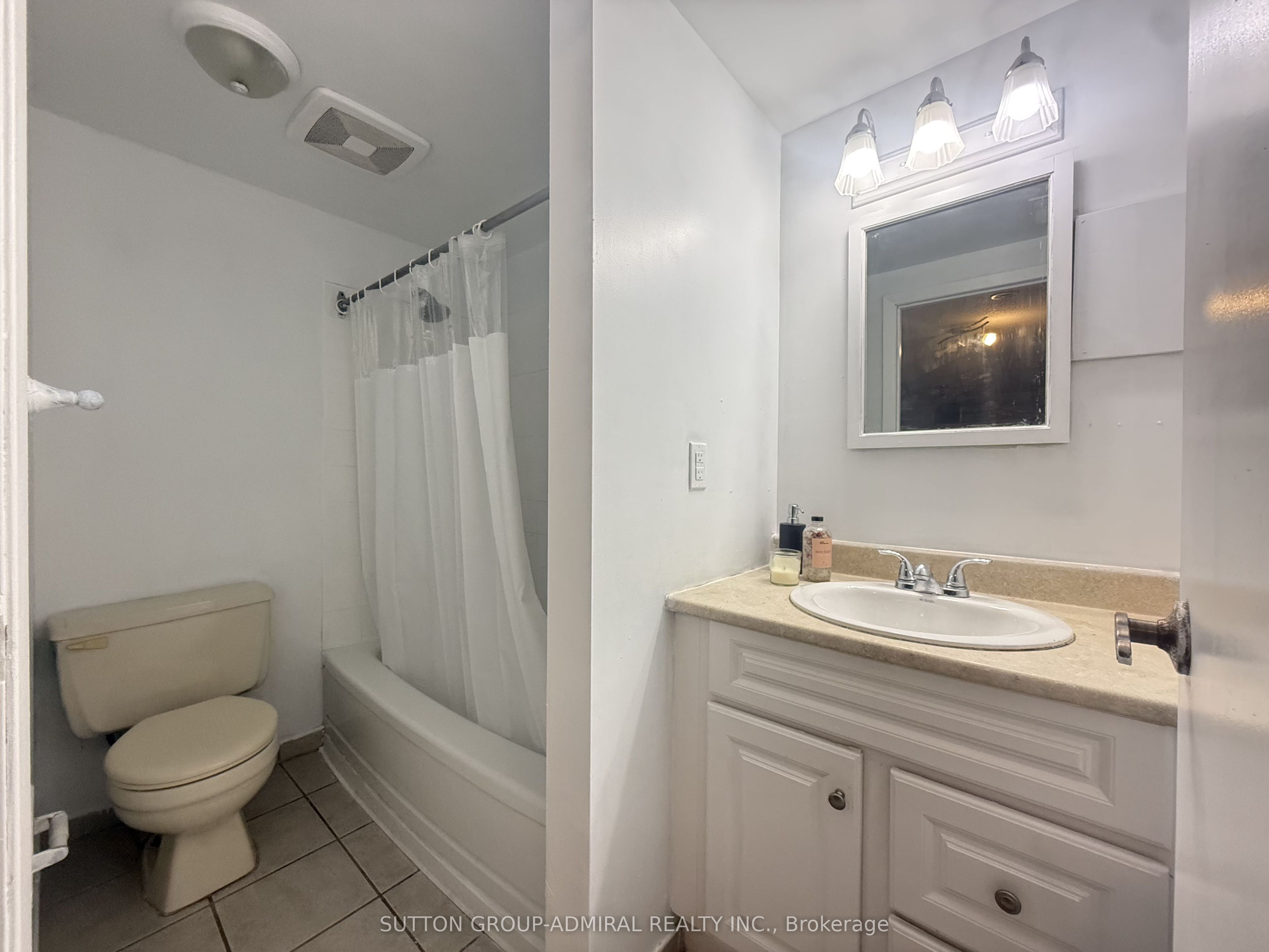 19 Backus Court Property Photo 23