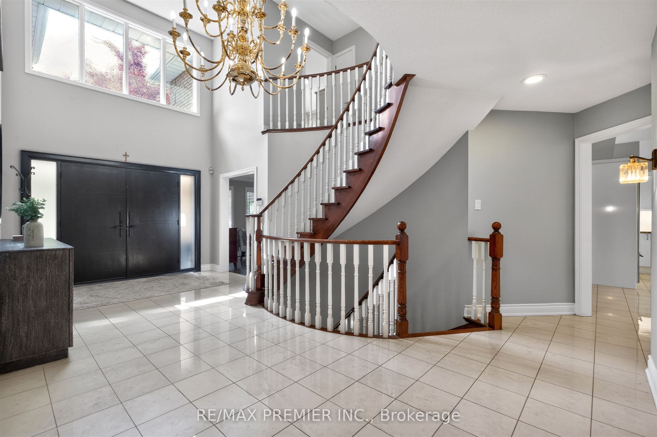 298 Castlehill Road Property Photo 4