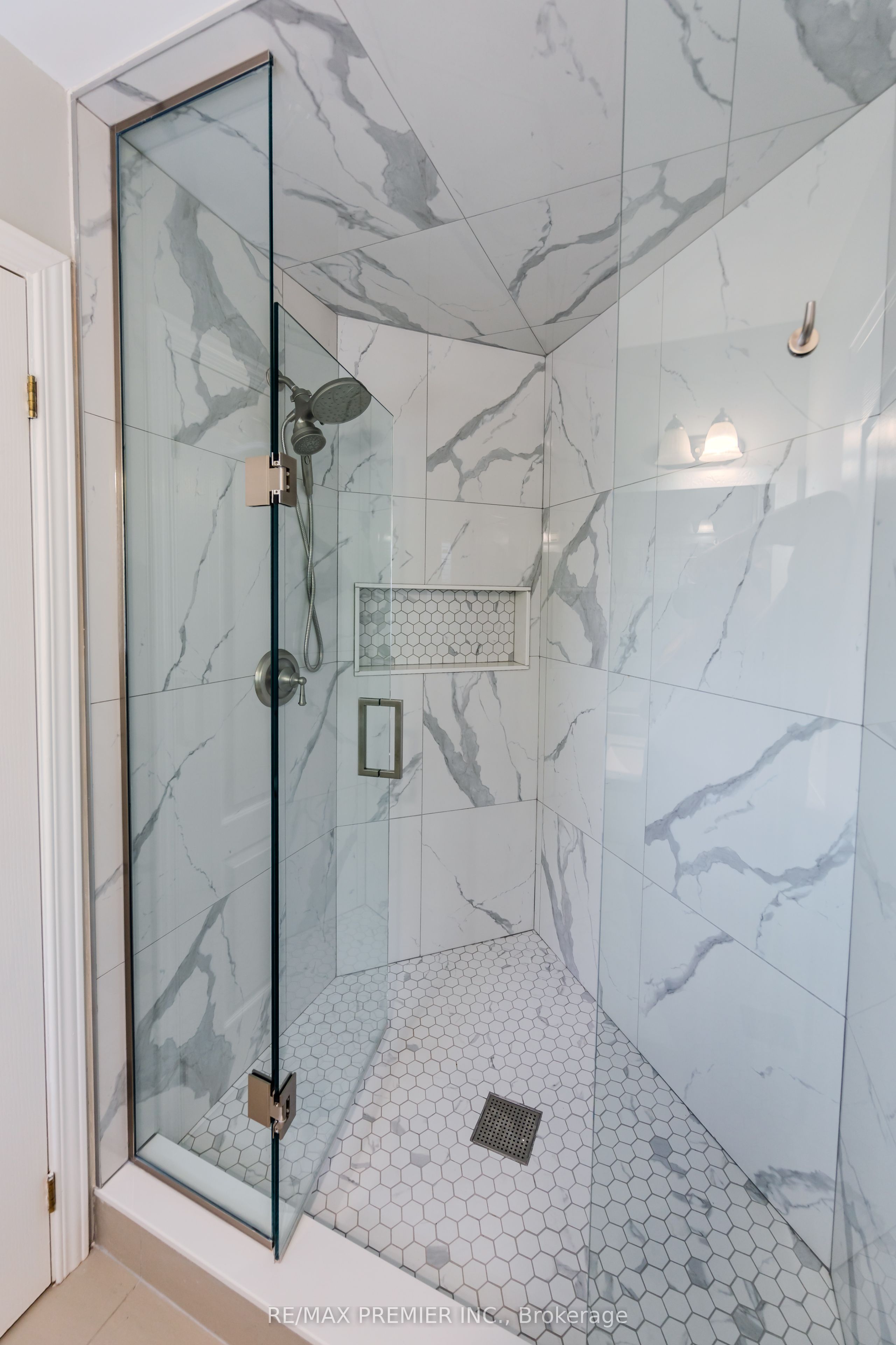 298 Castlehill Road Property Photo 26