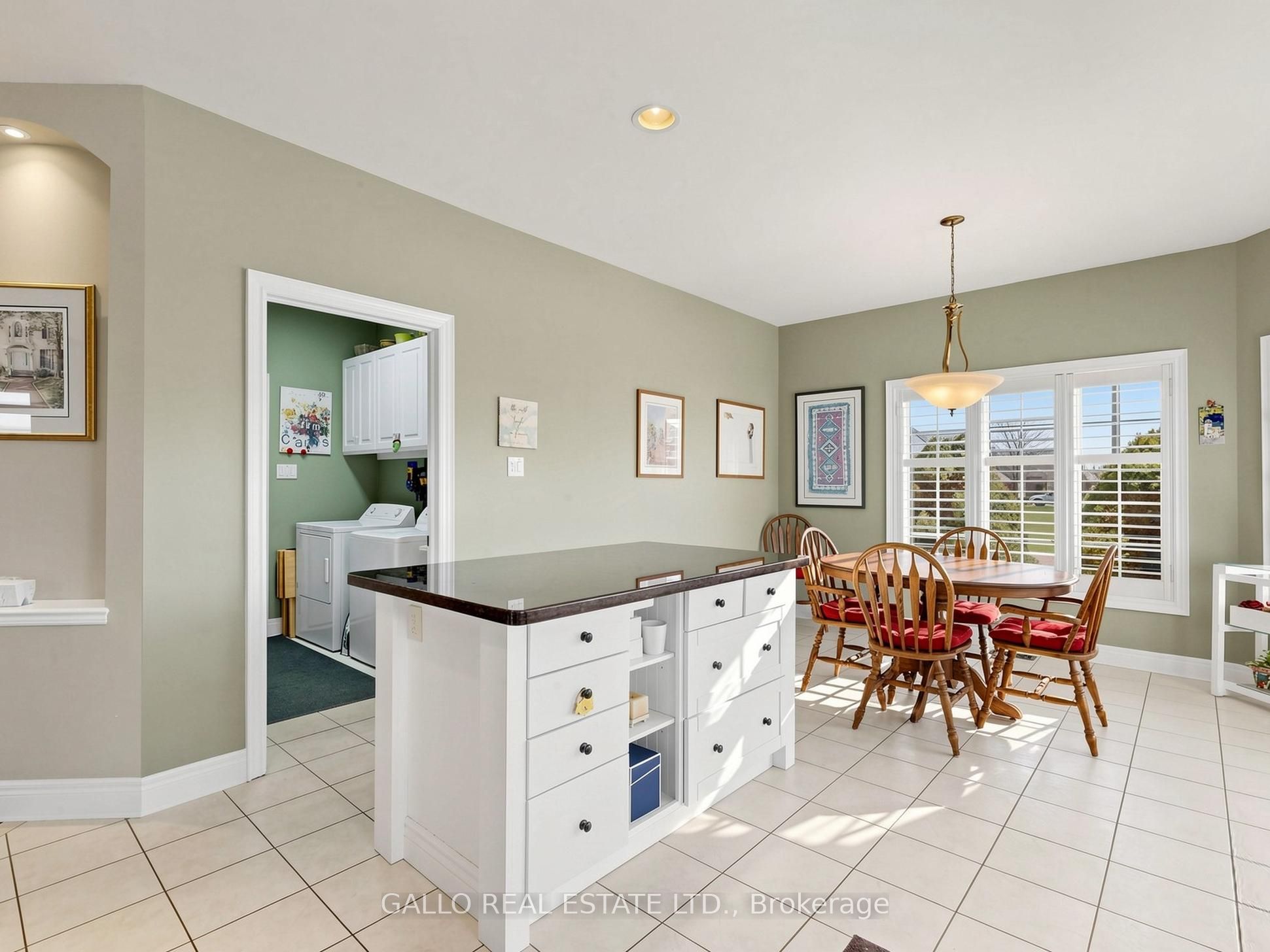 3 Ben's Reign 213 Property Photo 22
