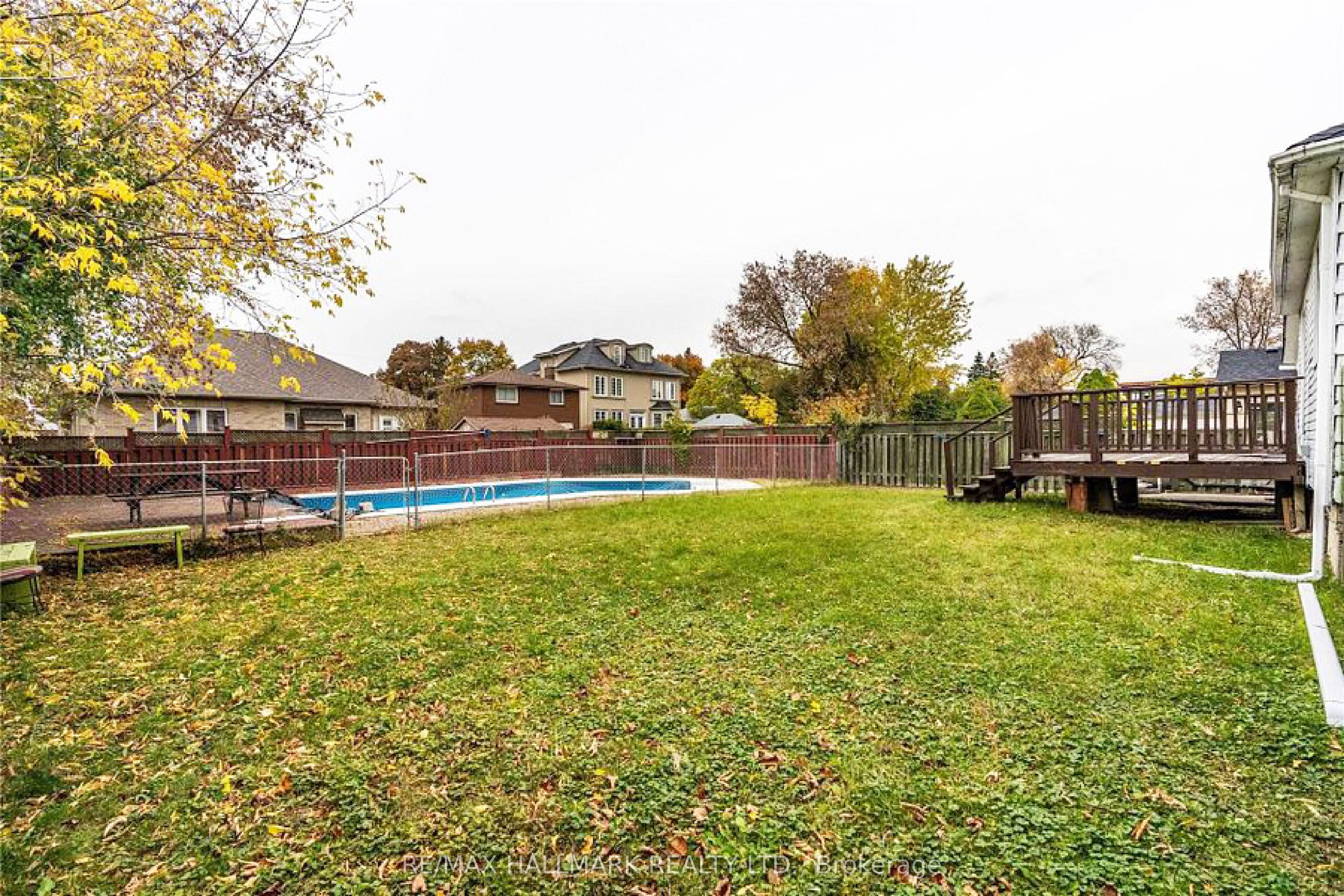 226 Lawrence Avenue Property Photo 2