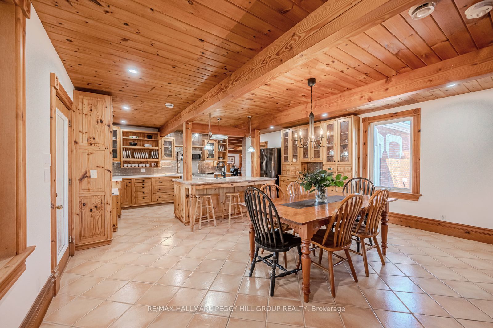 8464 6th Line Property Photo 10