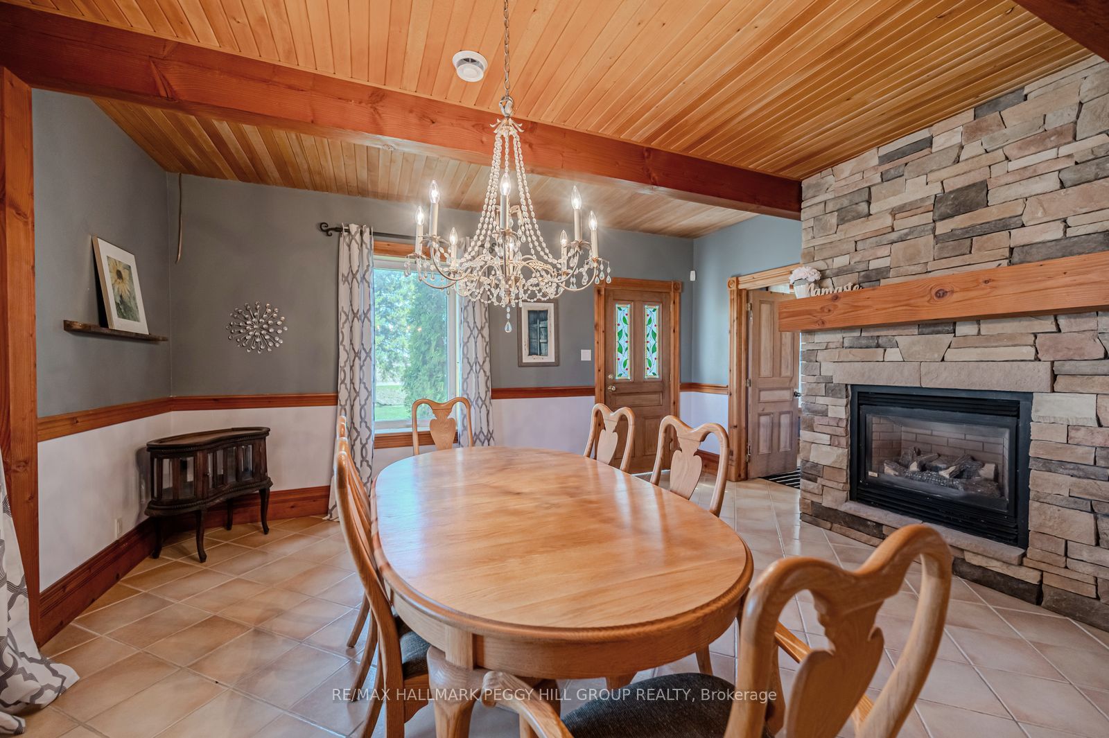 8464 6th Line Property Photo 12